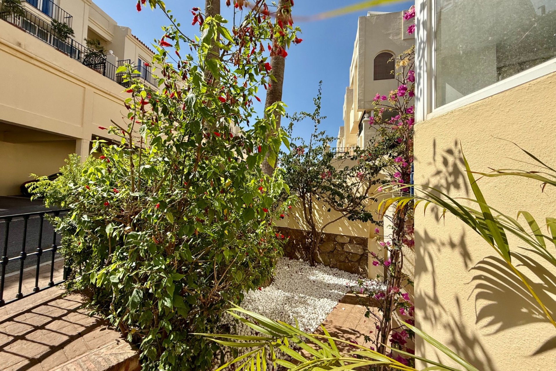 Resale - Apartment - Benahavis - La Quinta