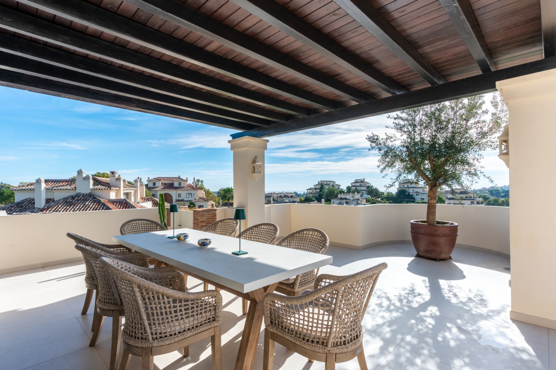 Resale - Apartment - Benahavis