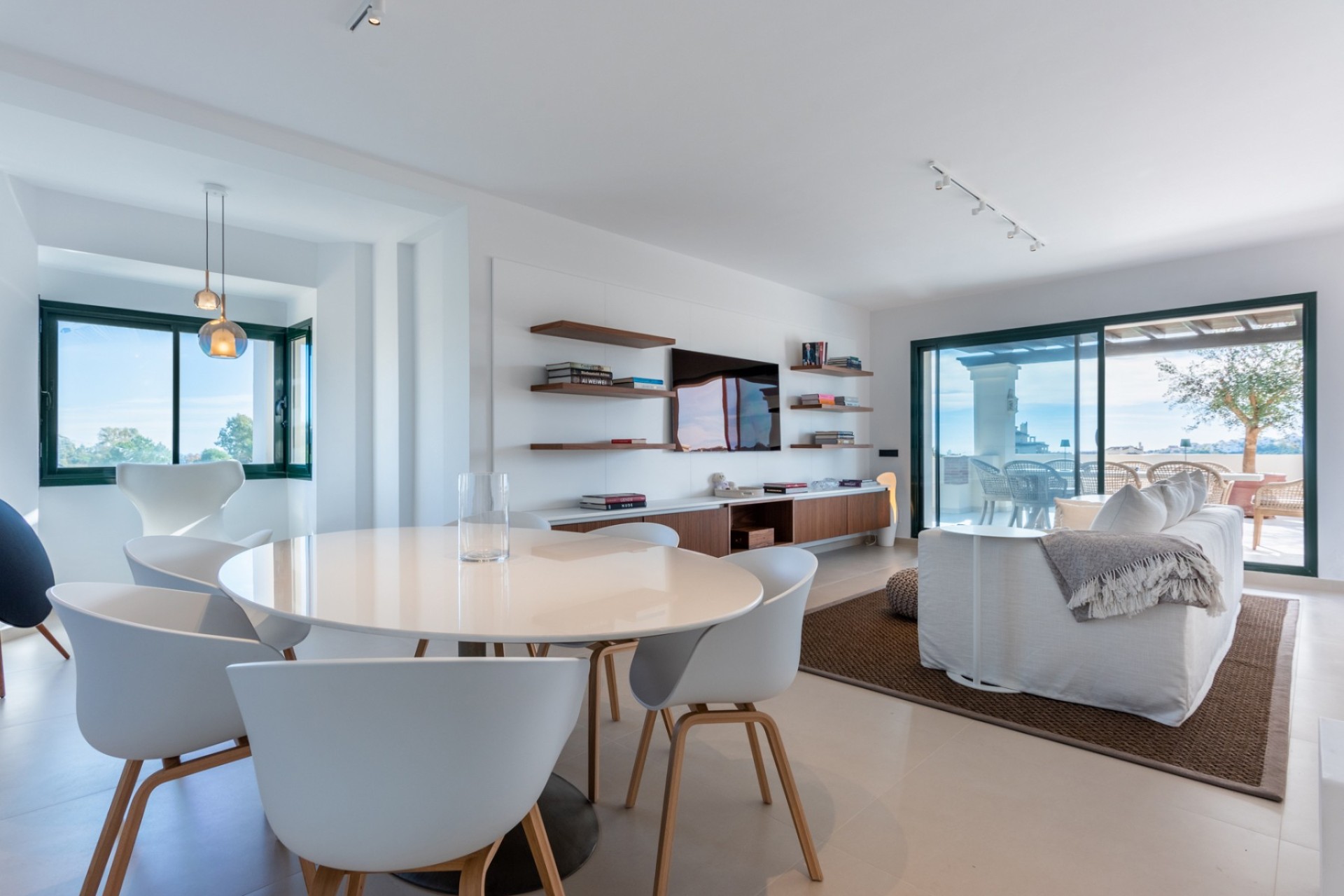 Resale - Apartment - Benahavis