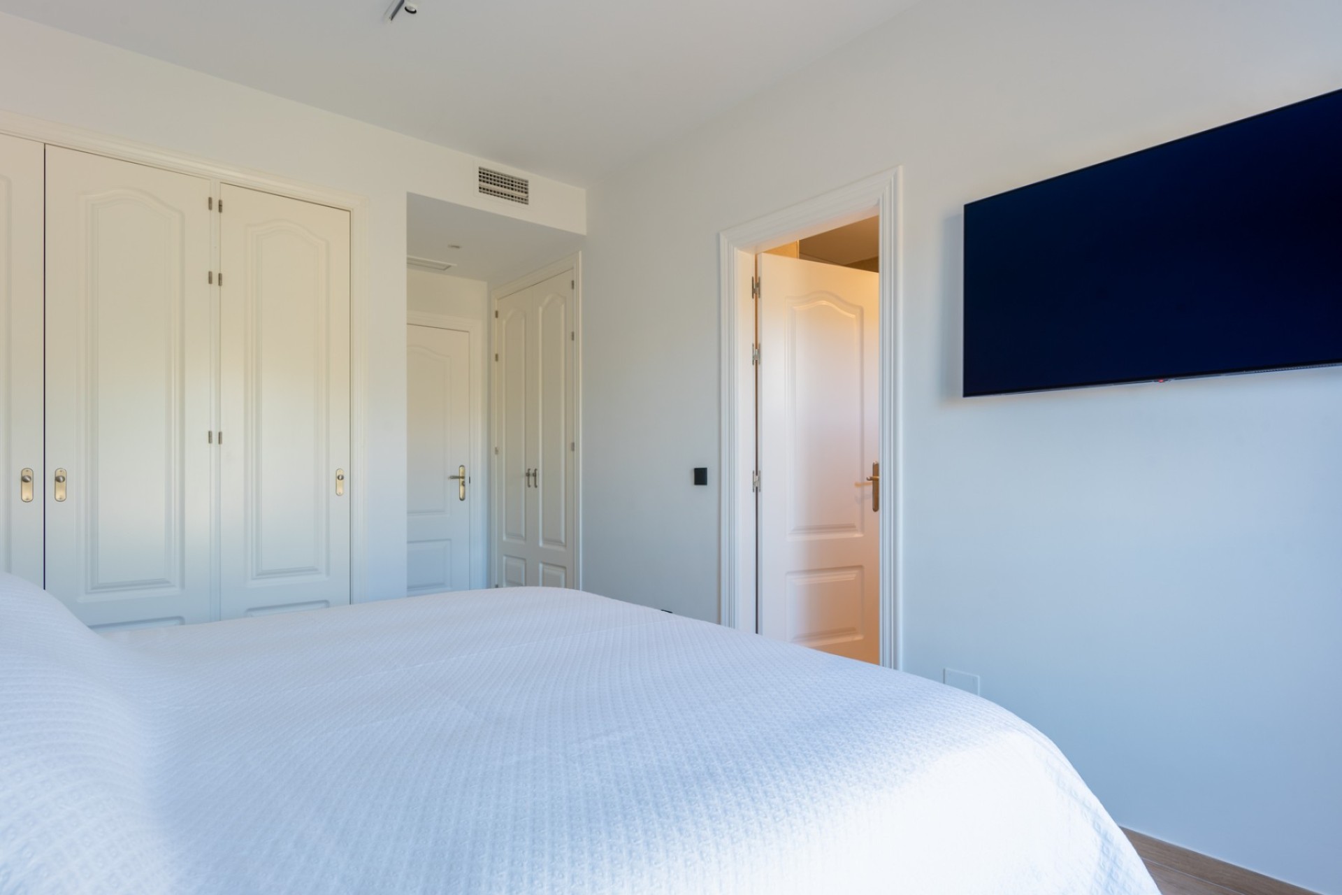 Resale - Apartment - Benahavis