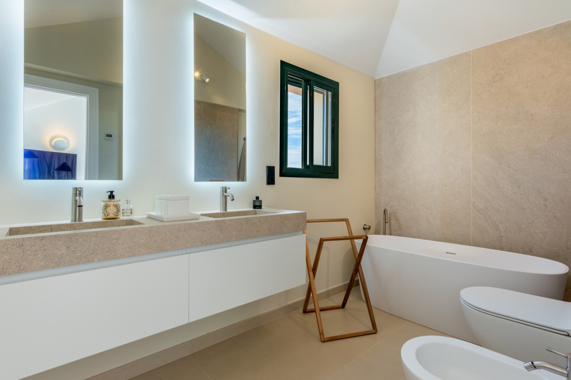 Resale - Apartment - Benahavis