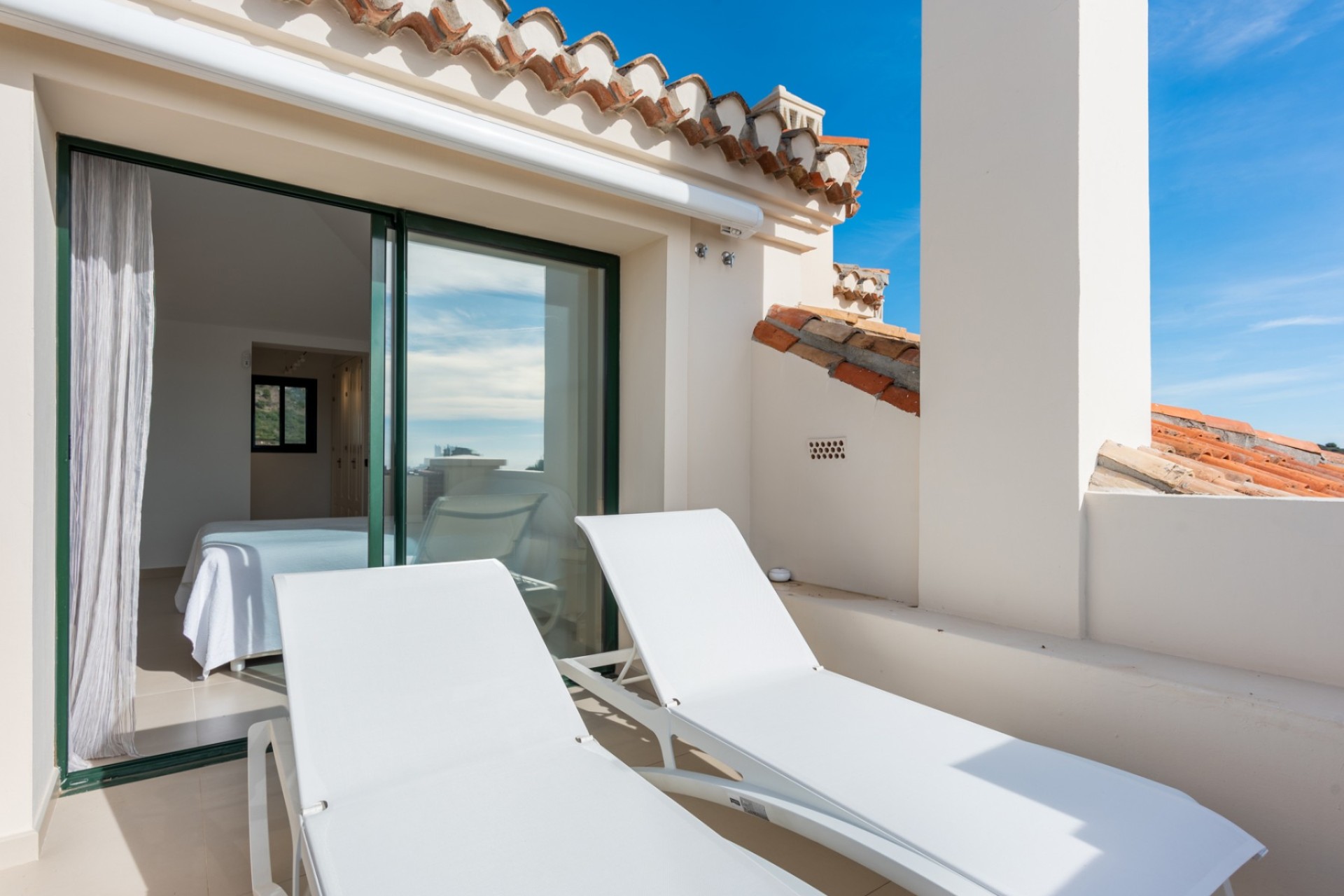 Resale - Apartment - Benahavis