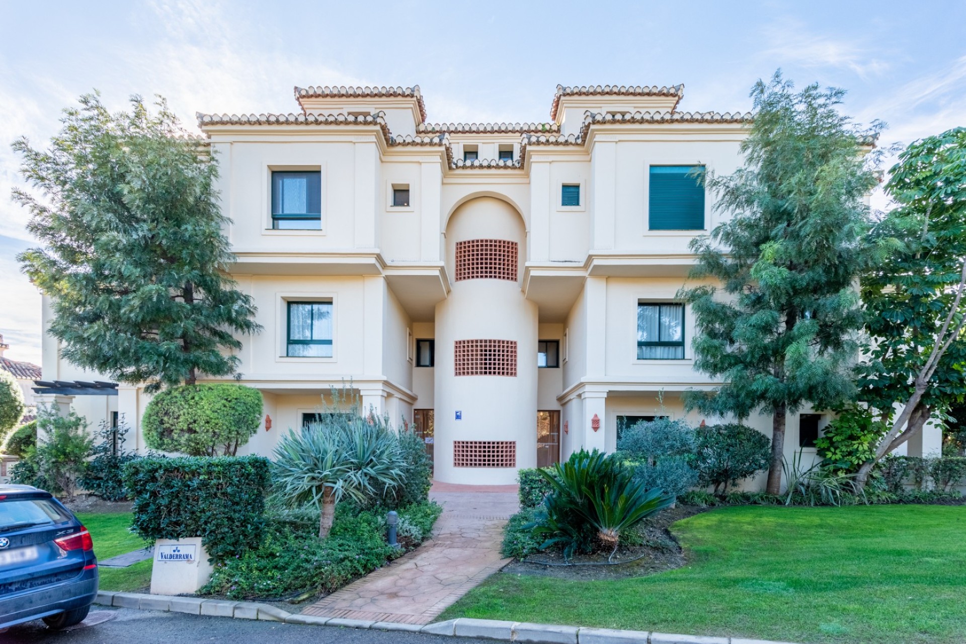 Resale - Apartment - Benahavis