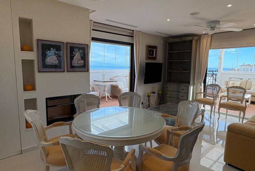 Resale - Apartment - Guardamar del Segura - Marjal Beach