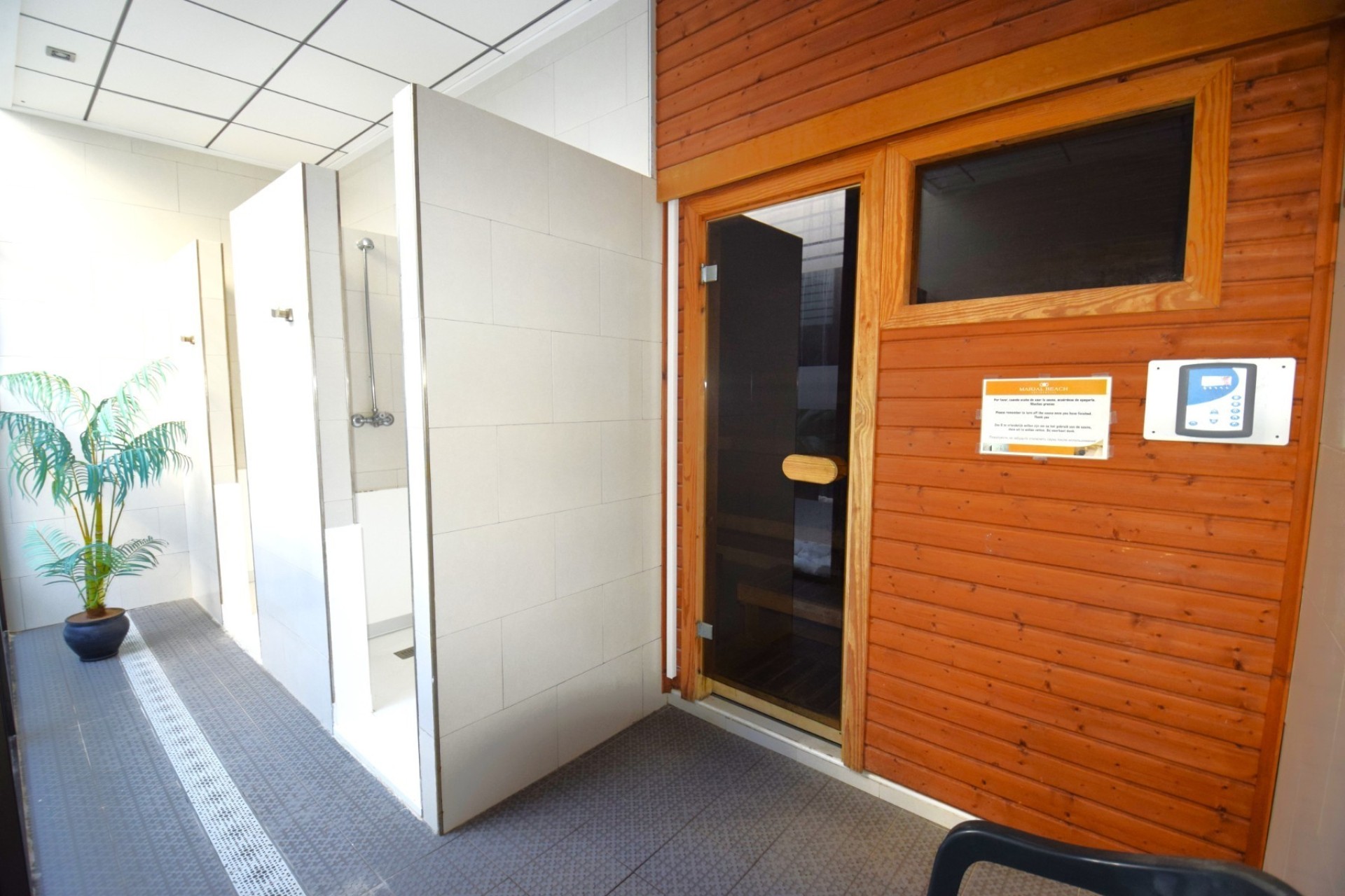 Resale - Apartment - Guardamar del Segura - Marjal Beach