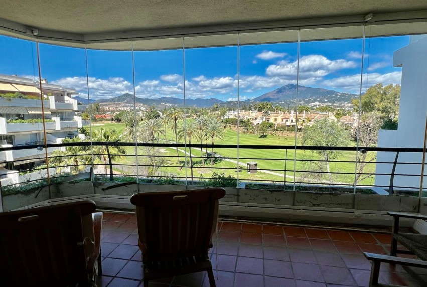 Resale - Apartment - Marbella - Guadalmina Alta