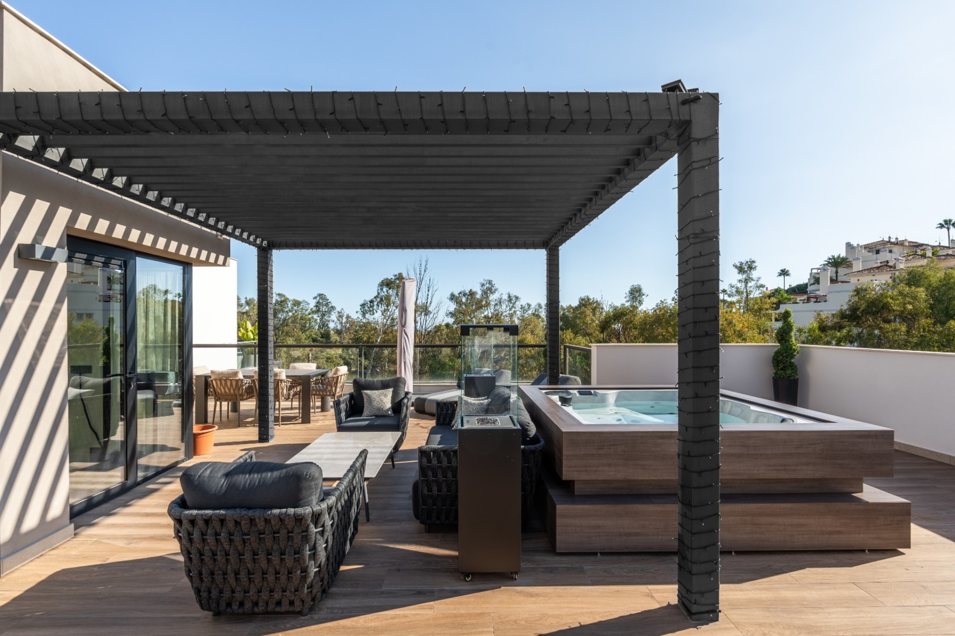 Resale - Apartment - Marbella - Nueva Andalucía