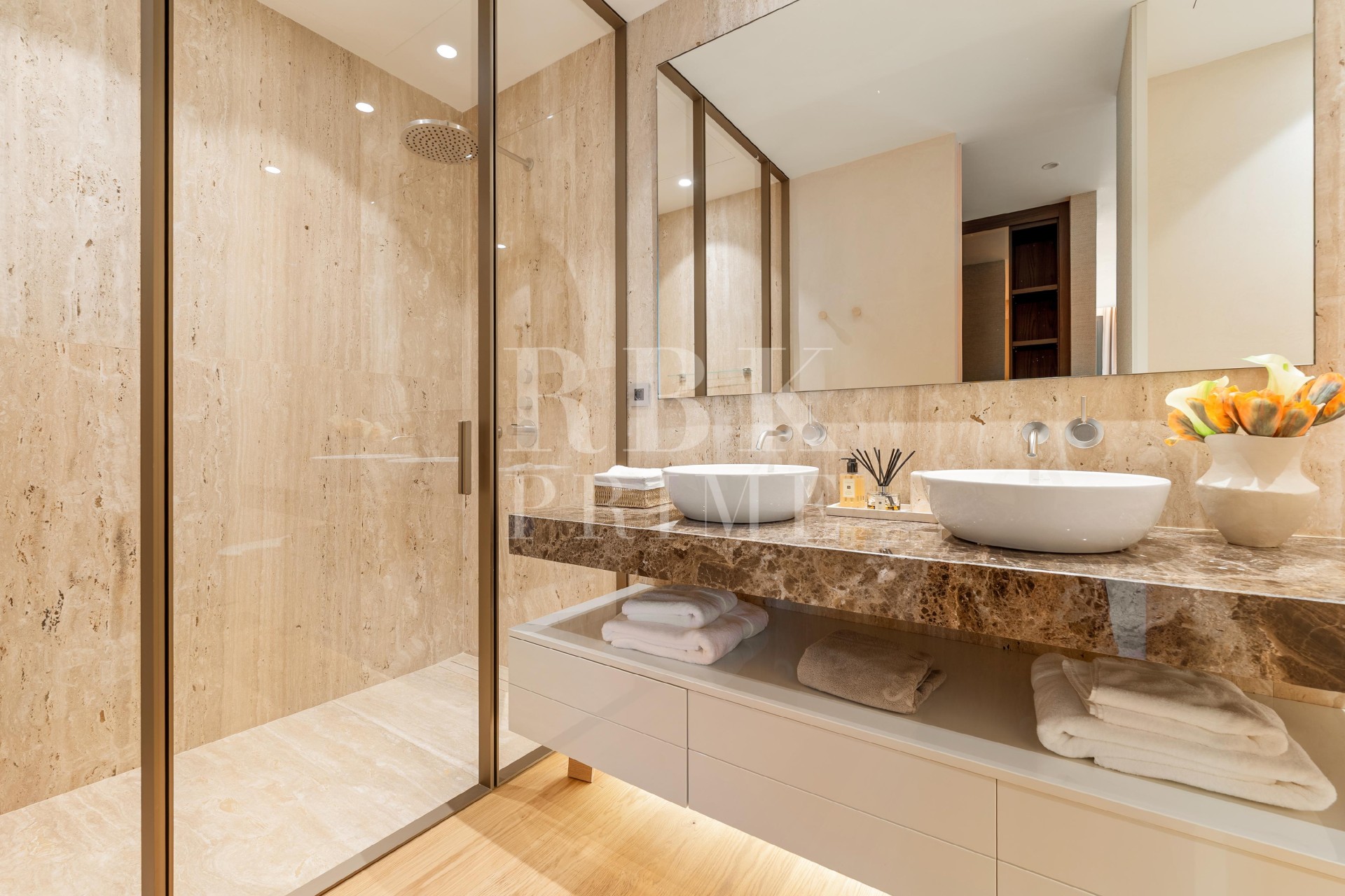 Resale - Apartment - Marbella