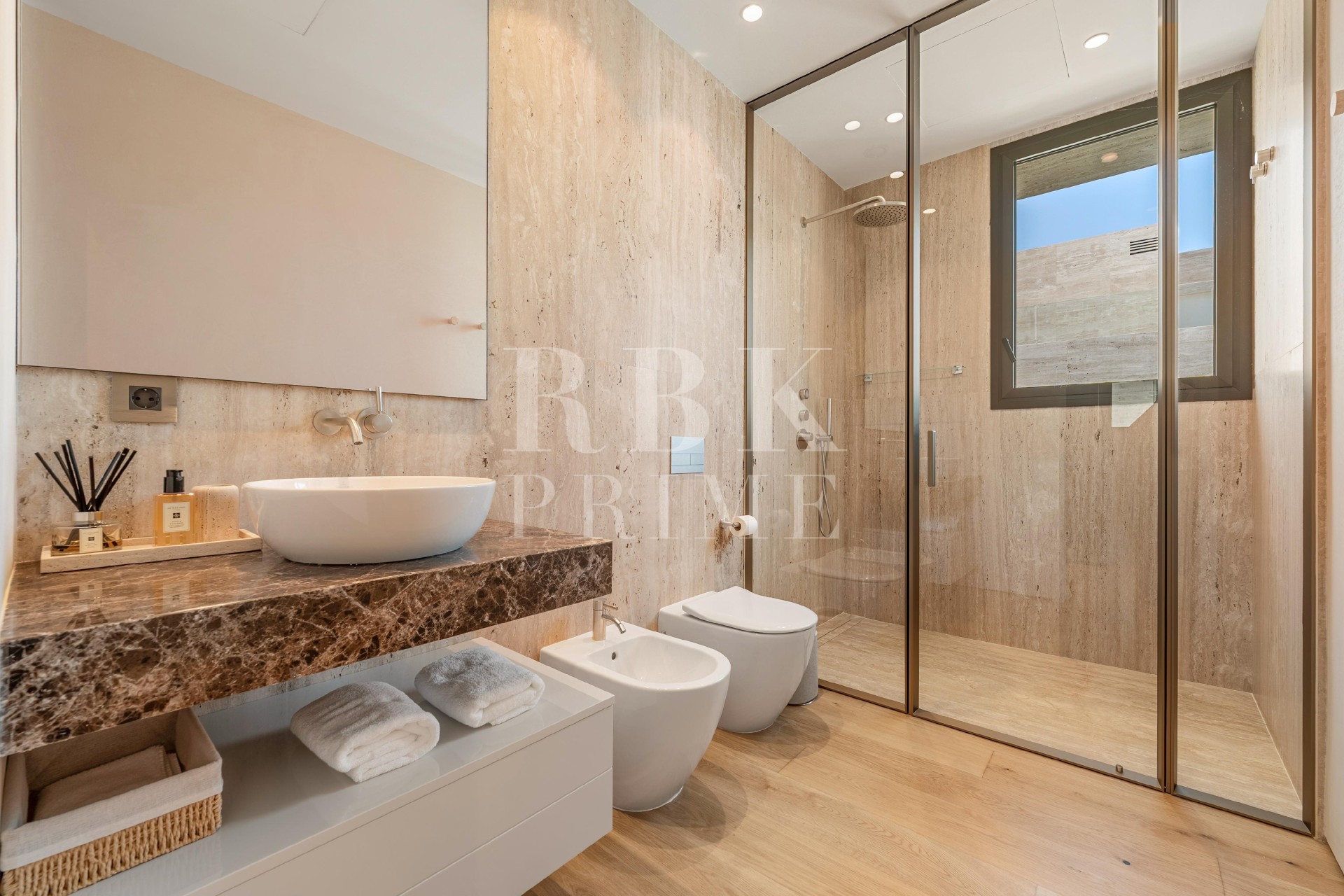 Resale - Apartment - Marbella