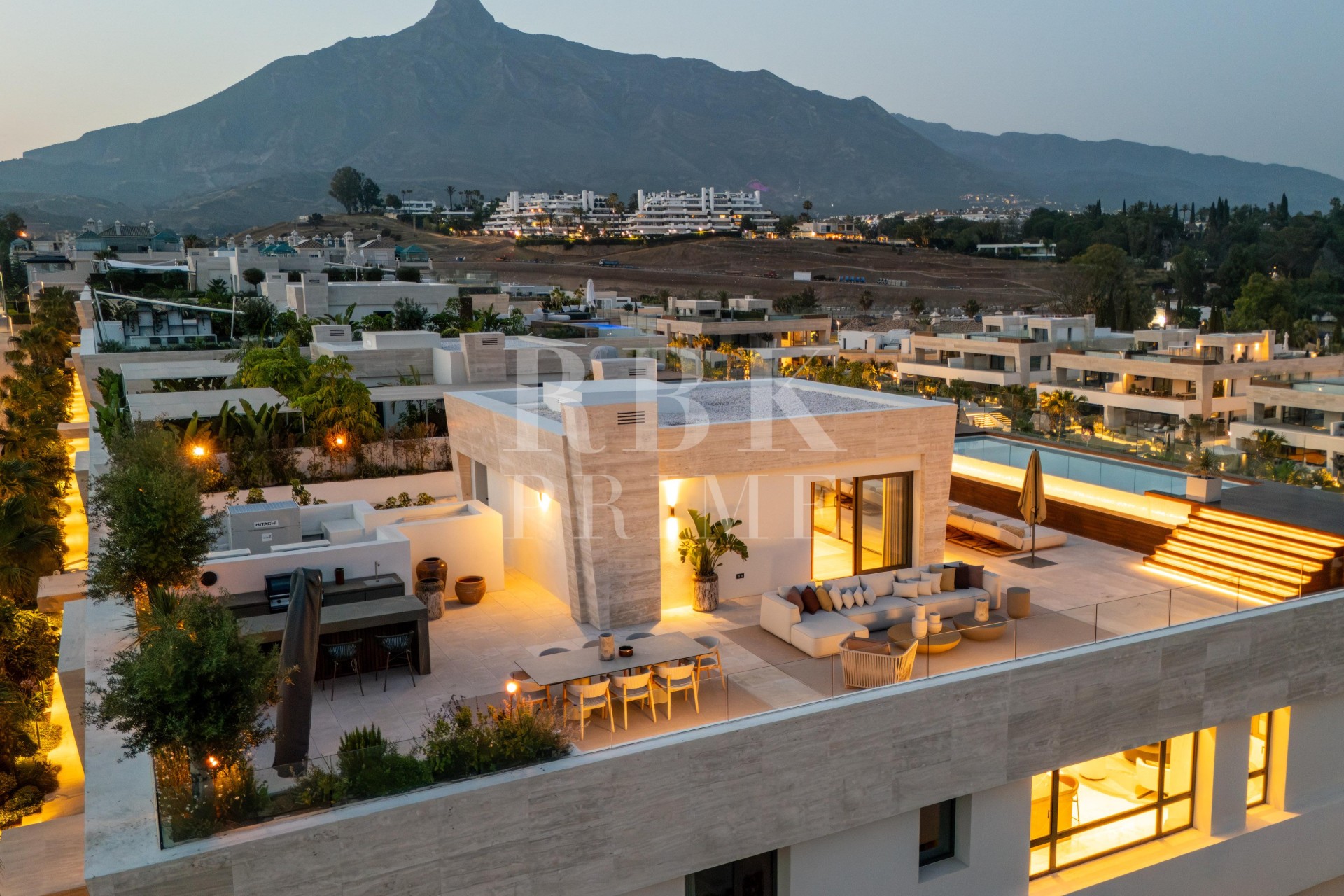 Resale - Apartment - Marbella