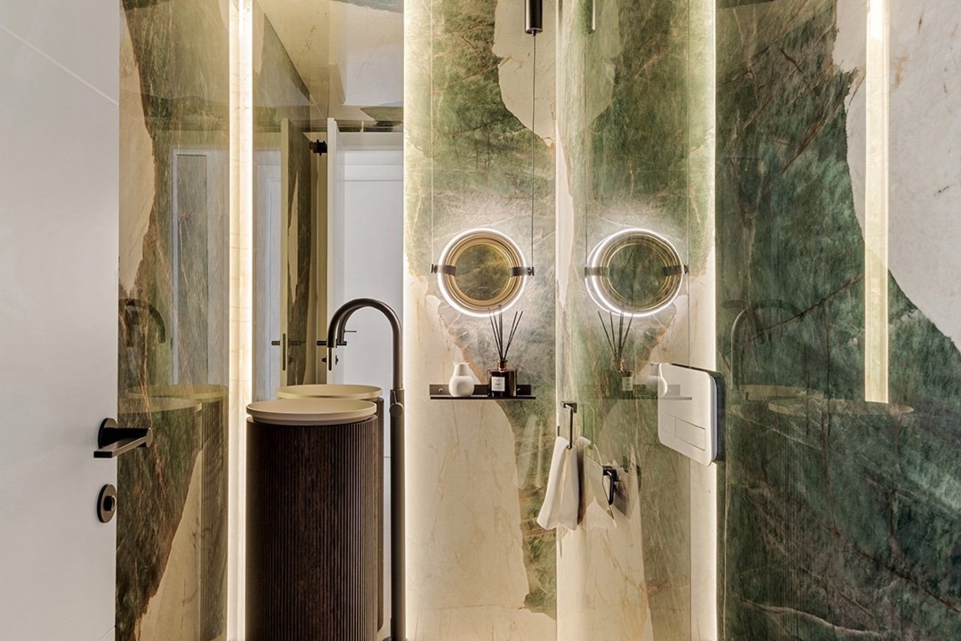 Resale - Apartment - Marbella