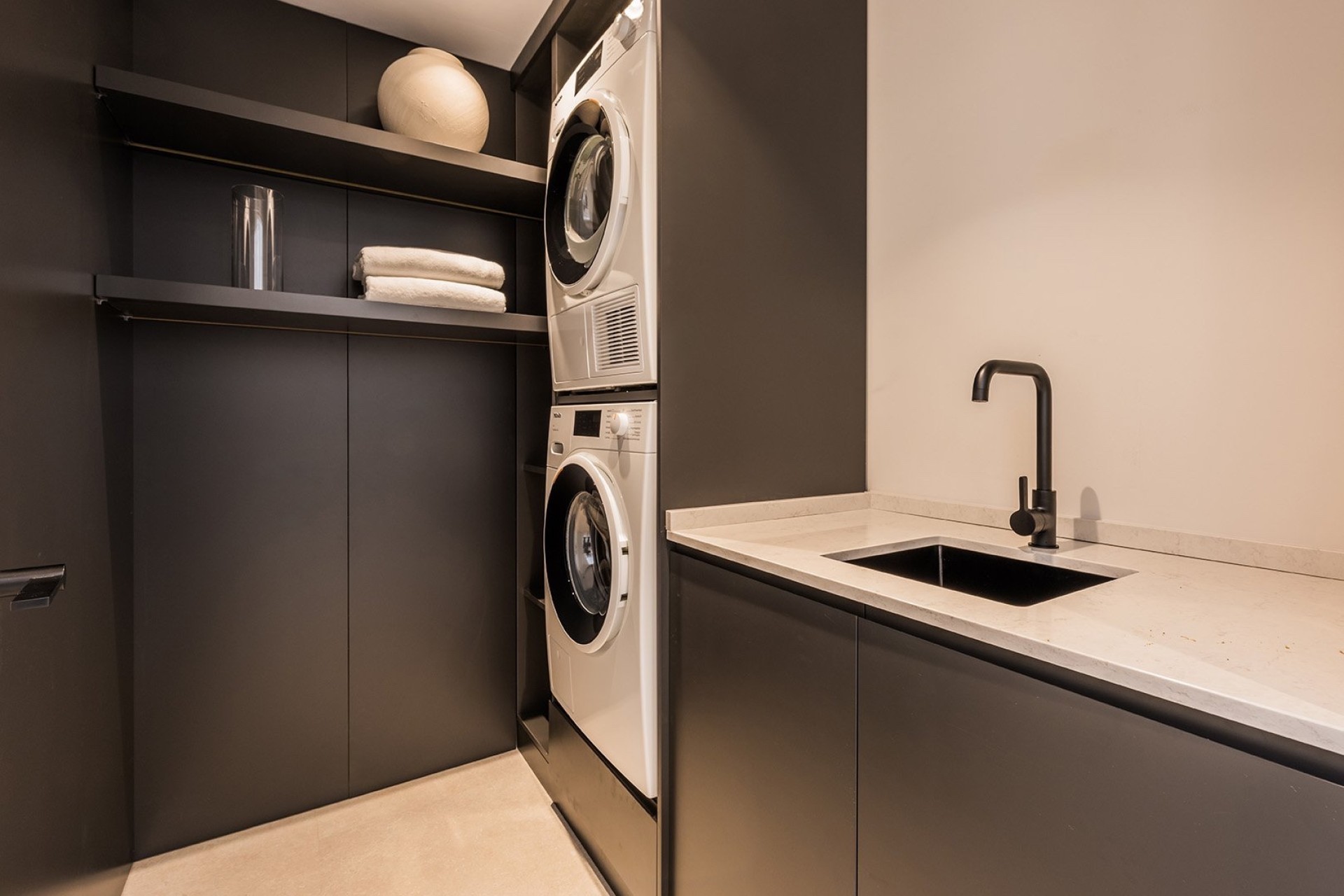 Resale - Apartment - Marbella