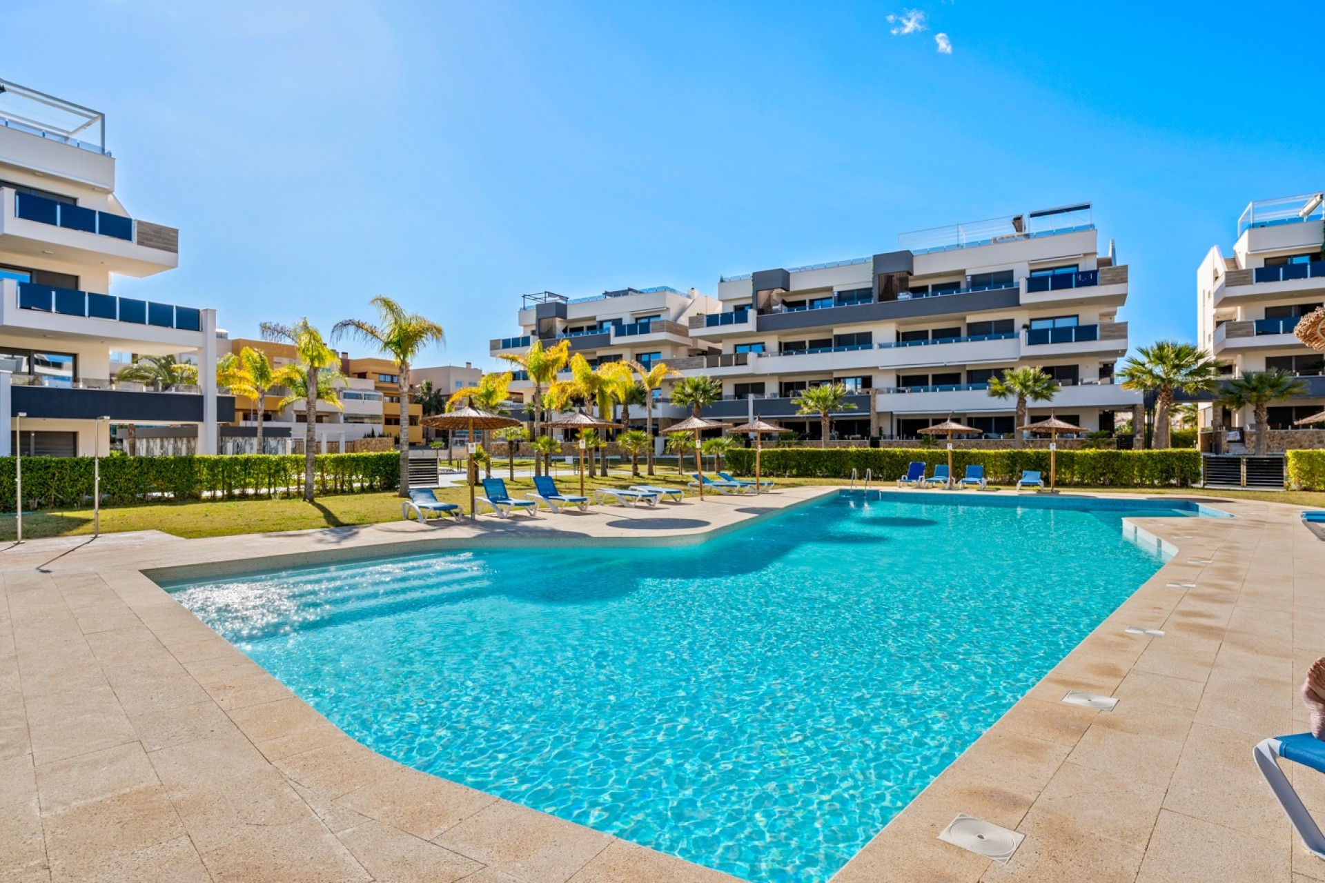 Resale - Apartment - Orihuela Costa - Playa Flamenca