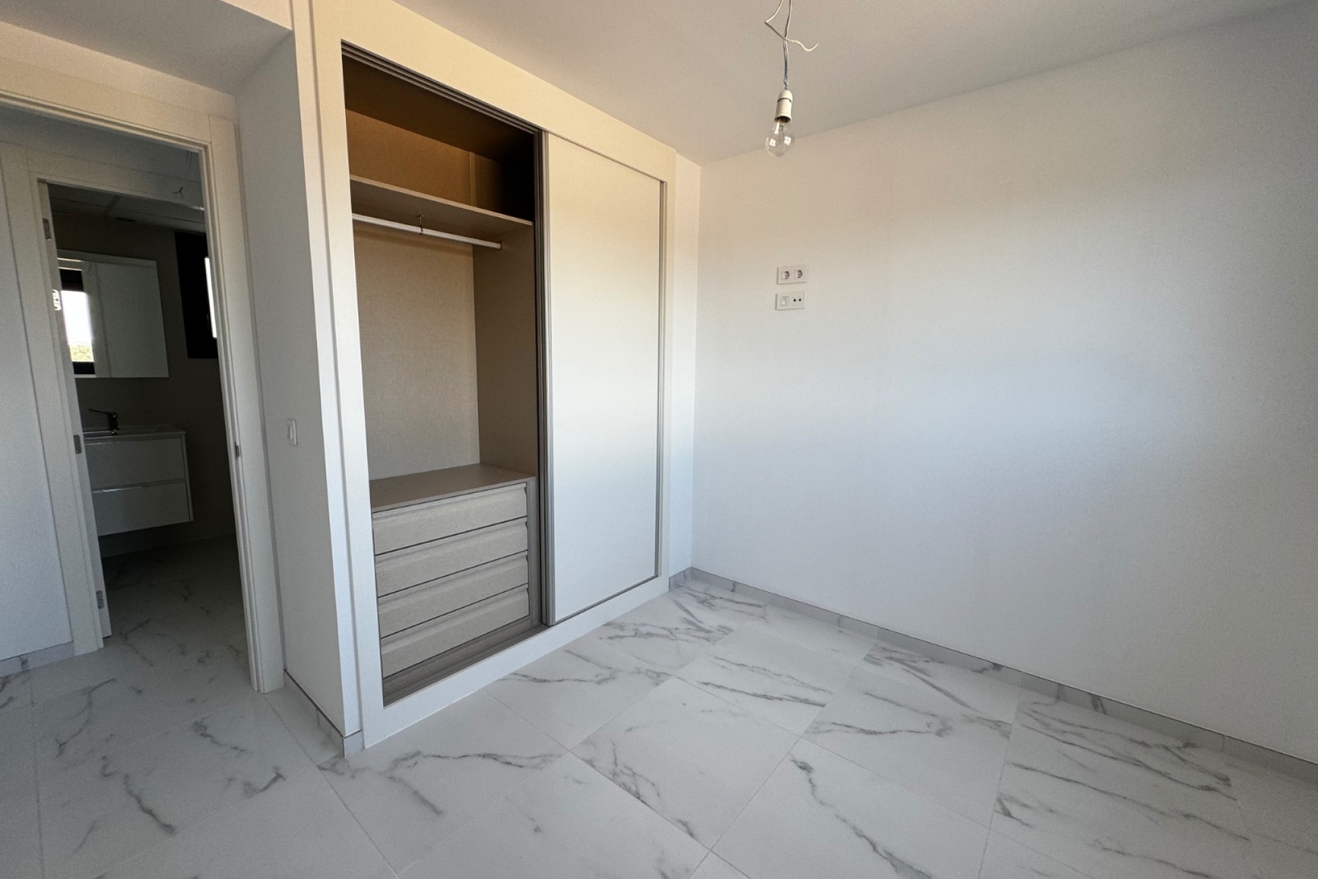 Resale - Apartment - Punta Prima