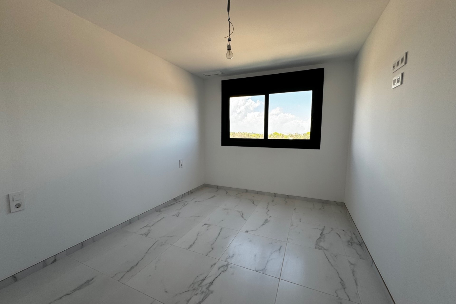 Resale - Apartment - Punta Prima