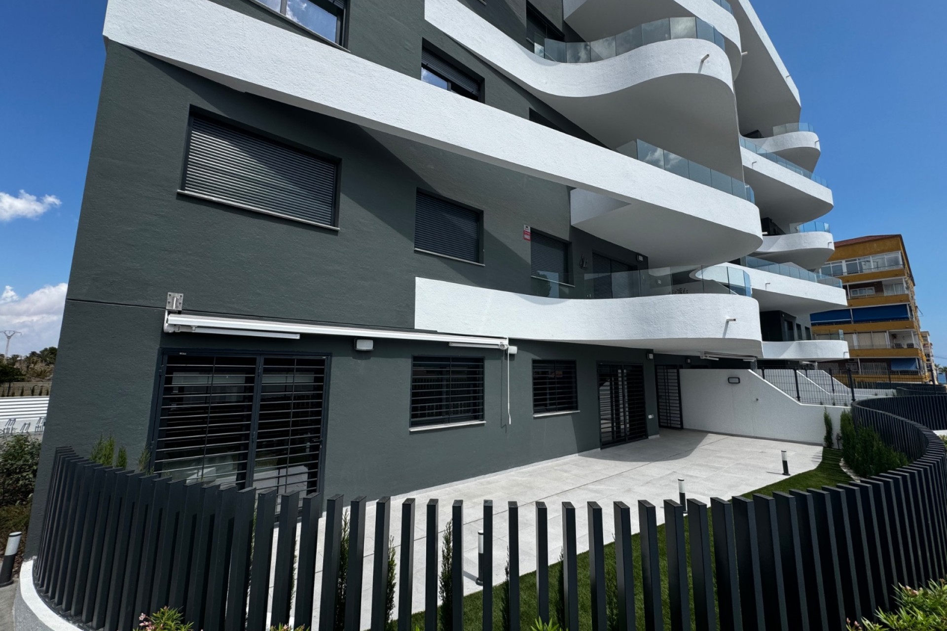 Resale - Apartment - Punta Prima