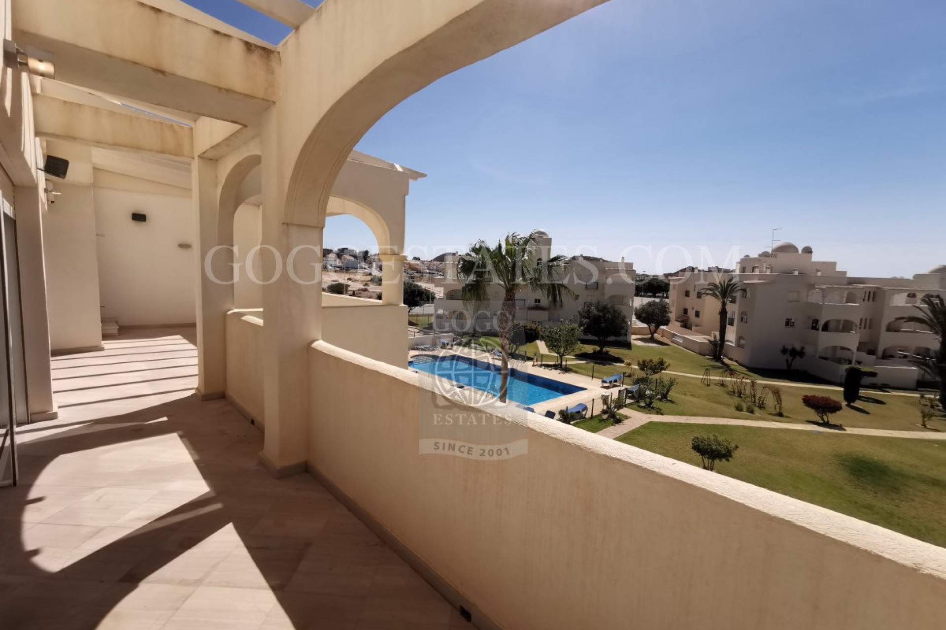 Resale - Apartment - San Juan de los Terrenos