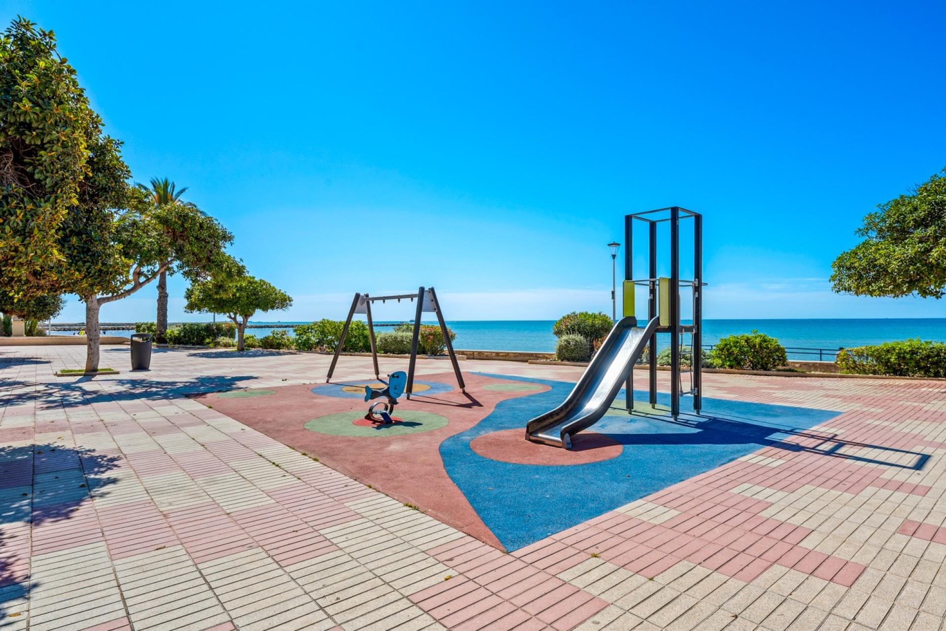 Resale - Apartment - Santa Pola