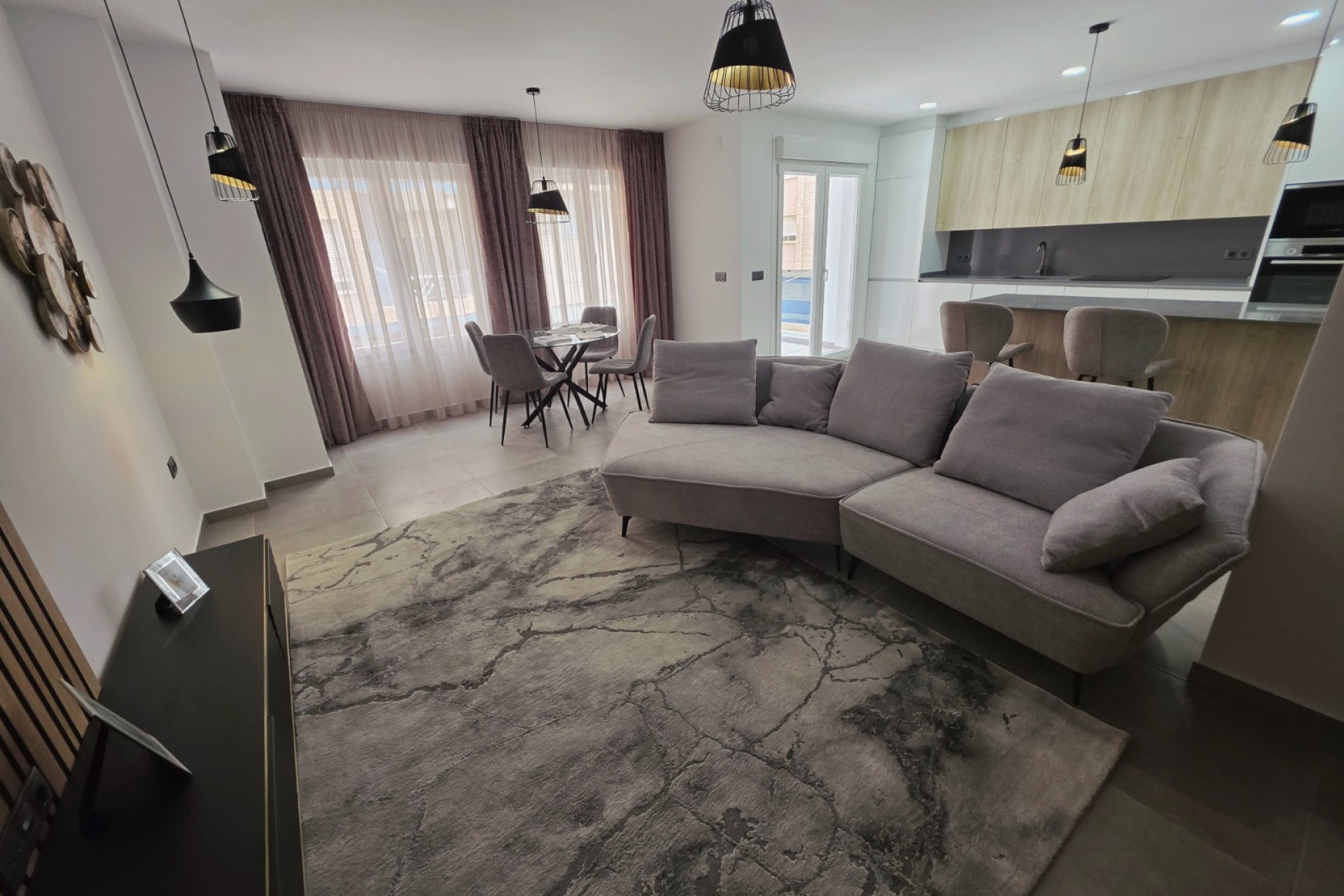 Resale - Apartment - Torrevieja - Puerto