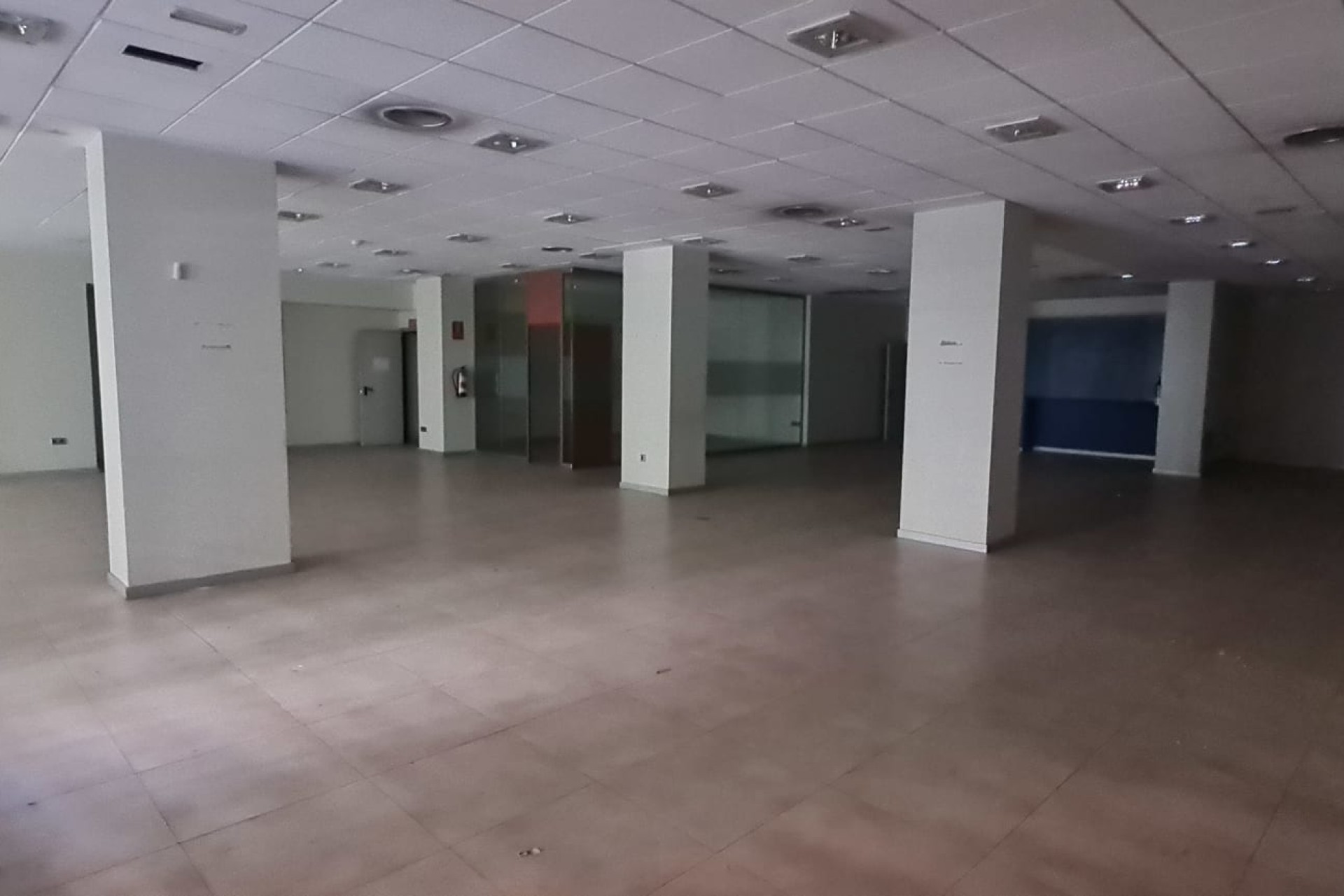 Resale - Commercial - Alicante - Luceros