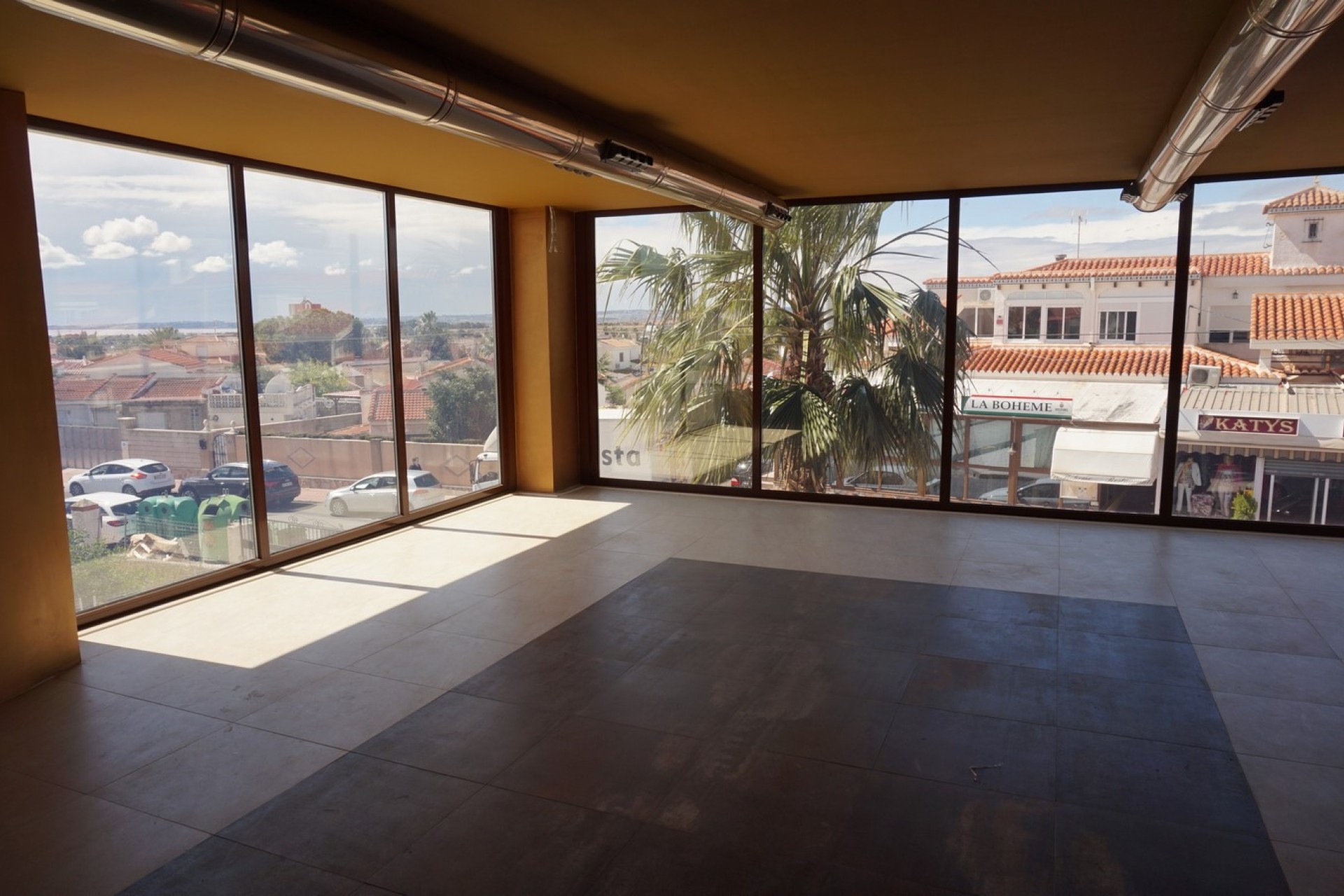 Resale - Commercial - Ciudad Quesada