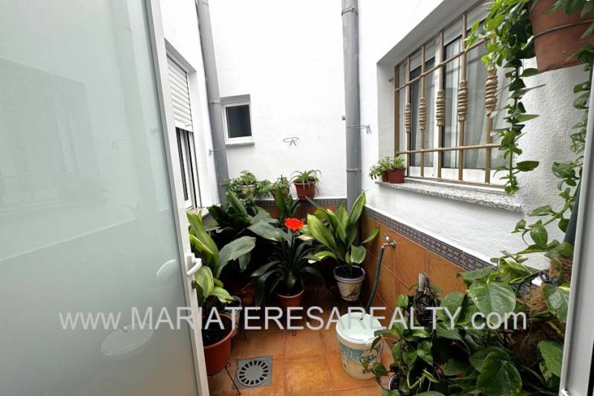 Resale - Commercial - Los Alcazares