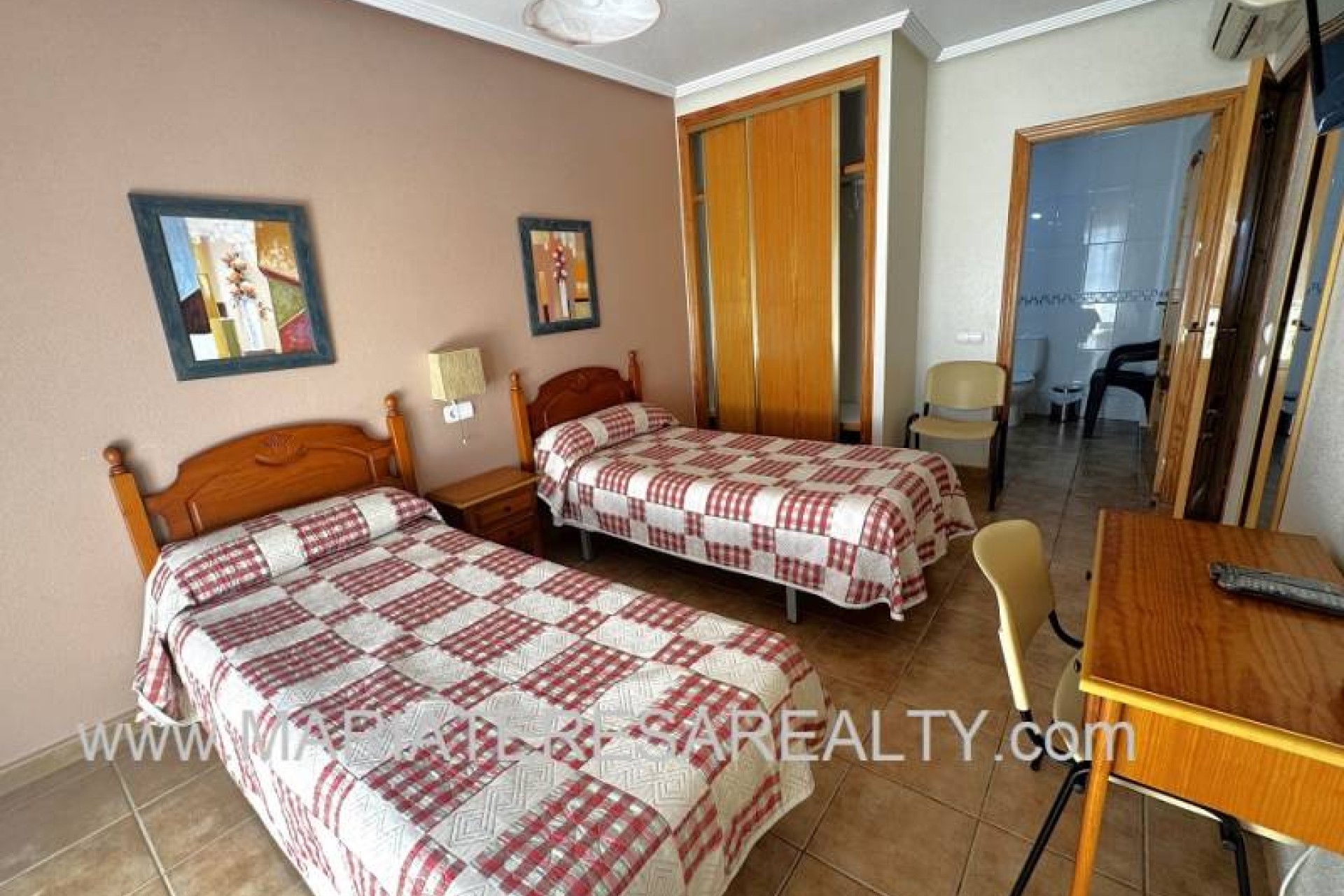 Resale - Commercial - Los Alcazares