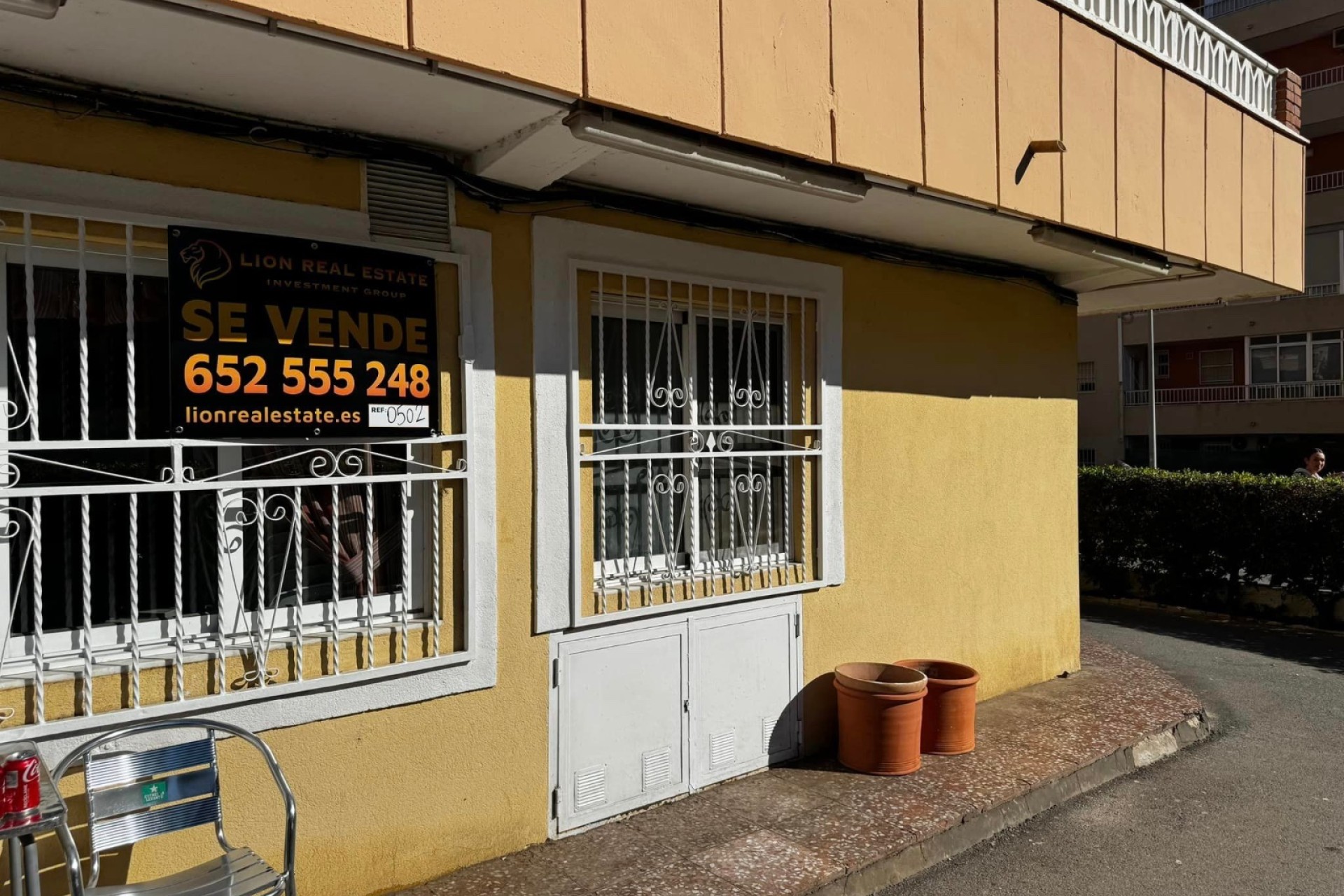 Resale - Commercial - Punta Prima