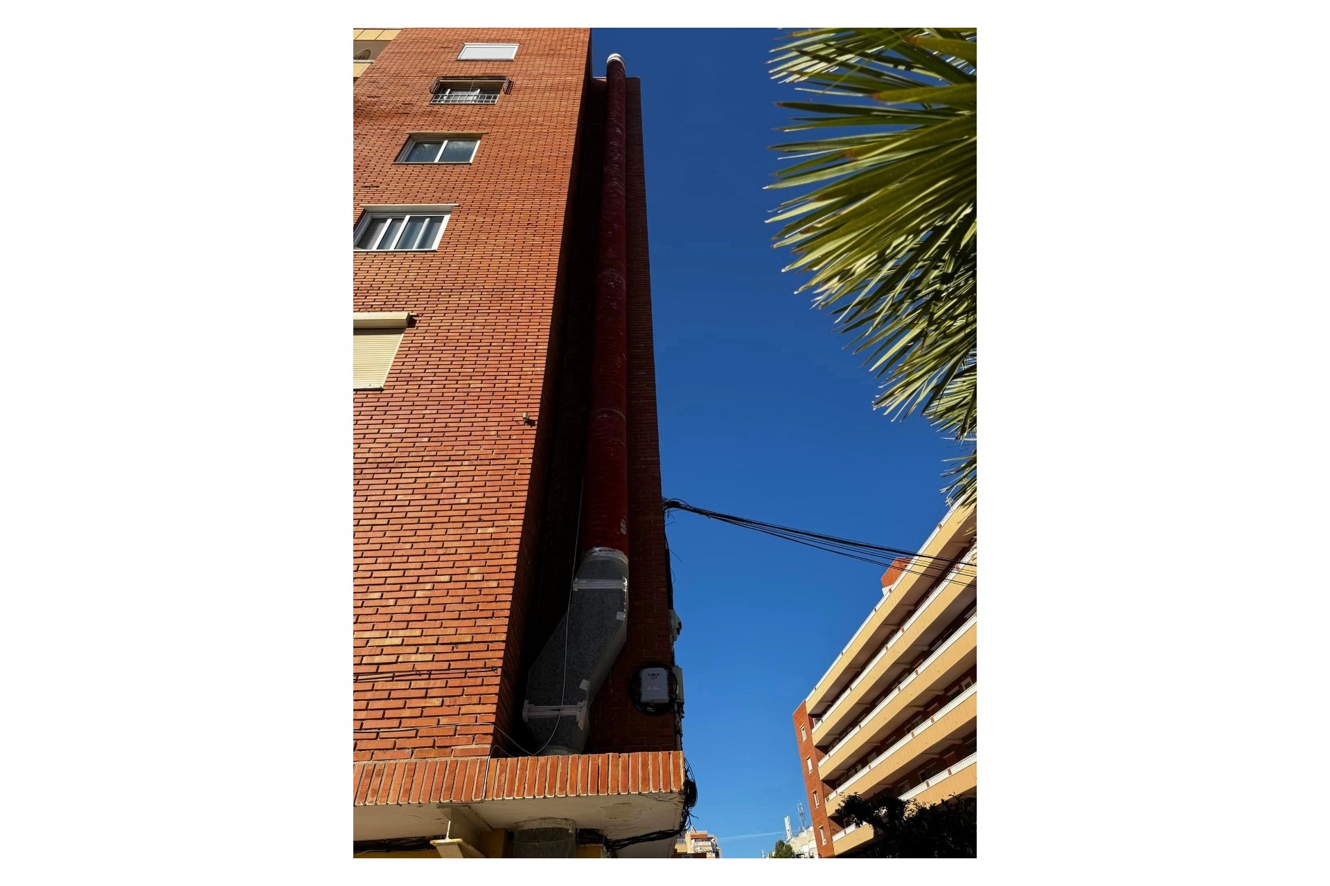 Resale - Commercial - Punta Prima