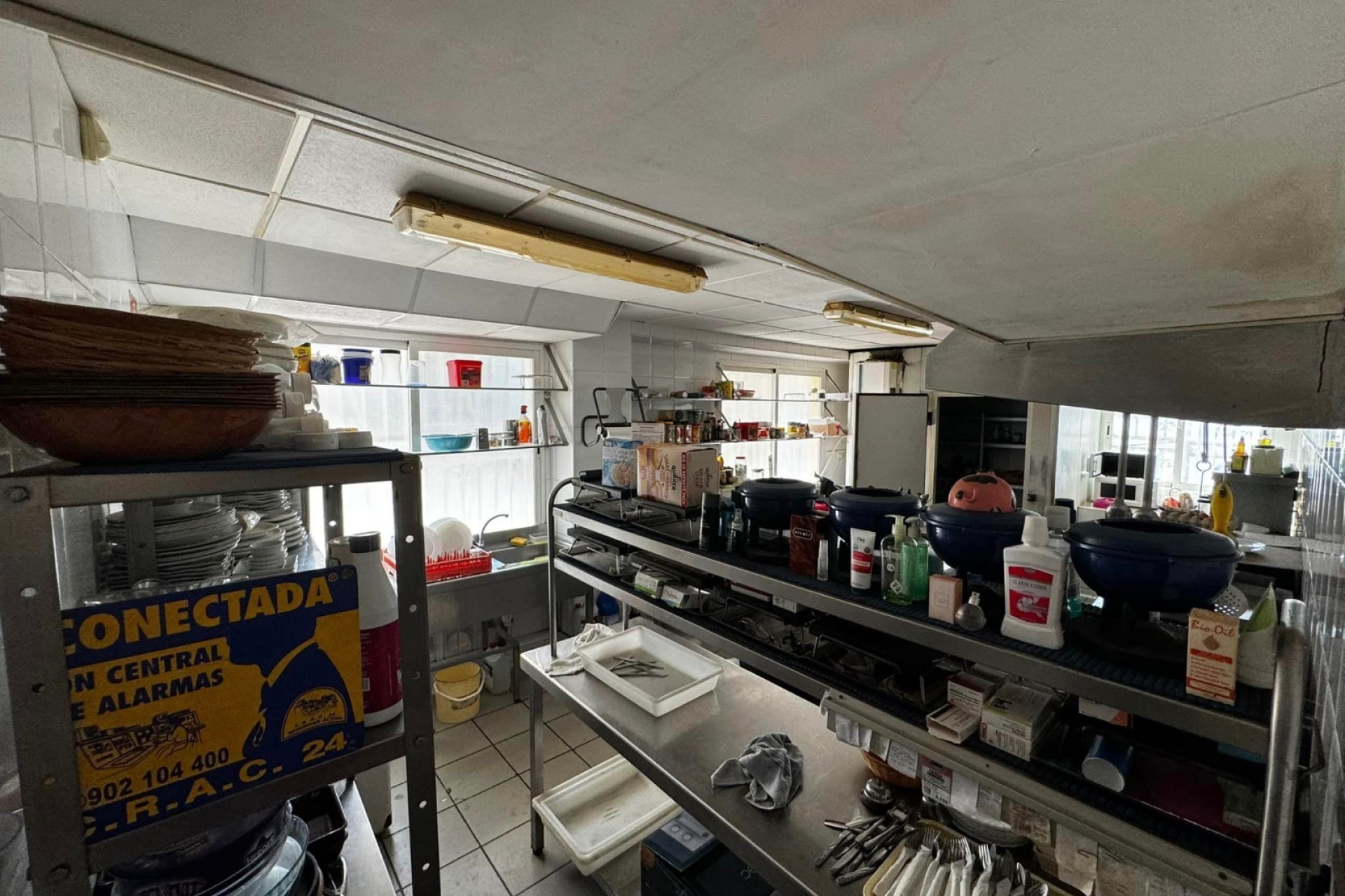 Resale - Commercial - Punta Prima