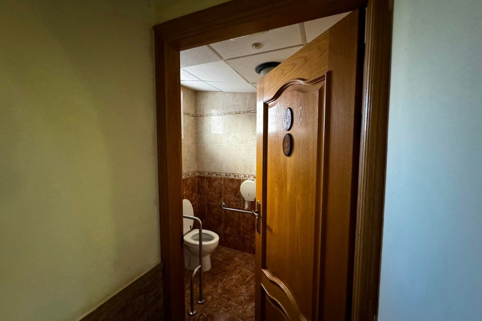 Resale - Commercial - Punta Prima