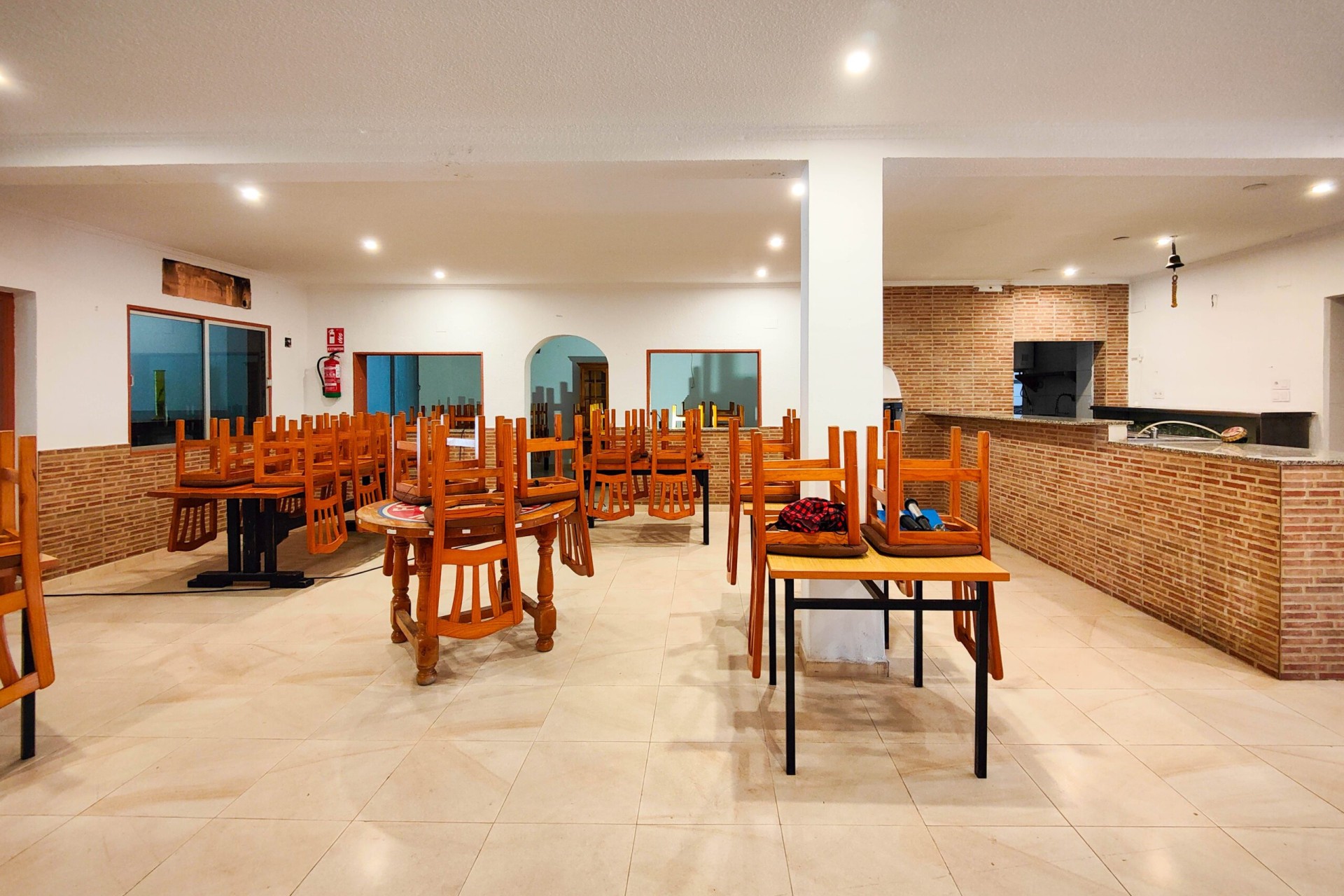 Resale - Commercial - Torrevieja - La Siesta
