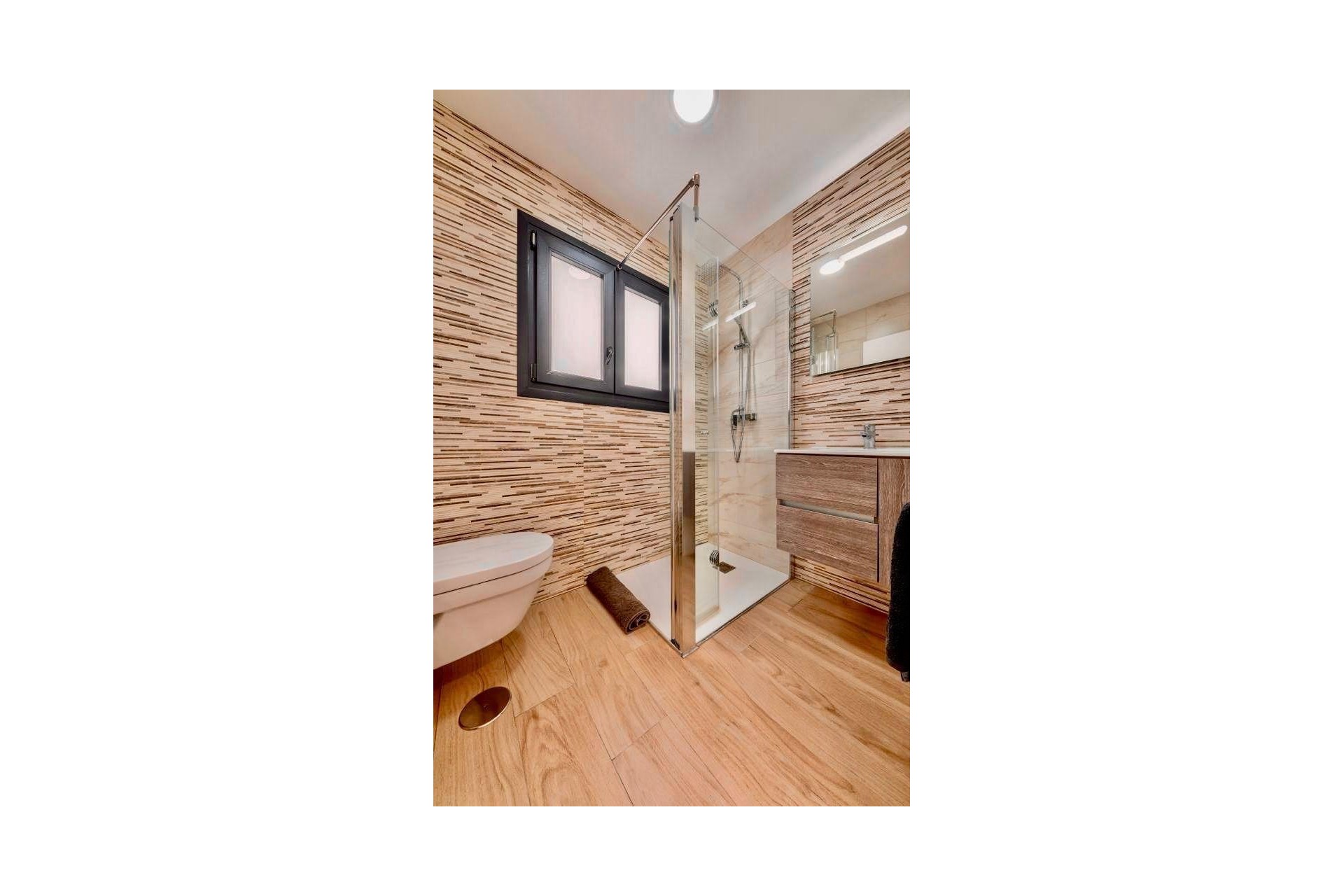 Resale - House - Finestrat - Urbanización