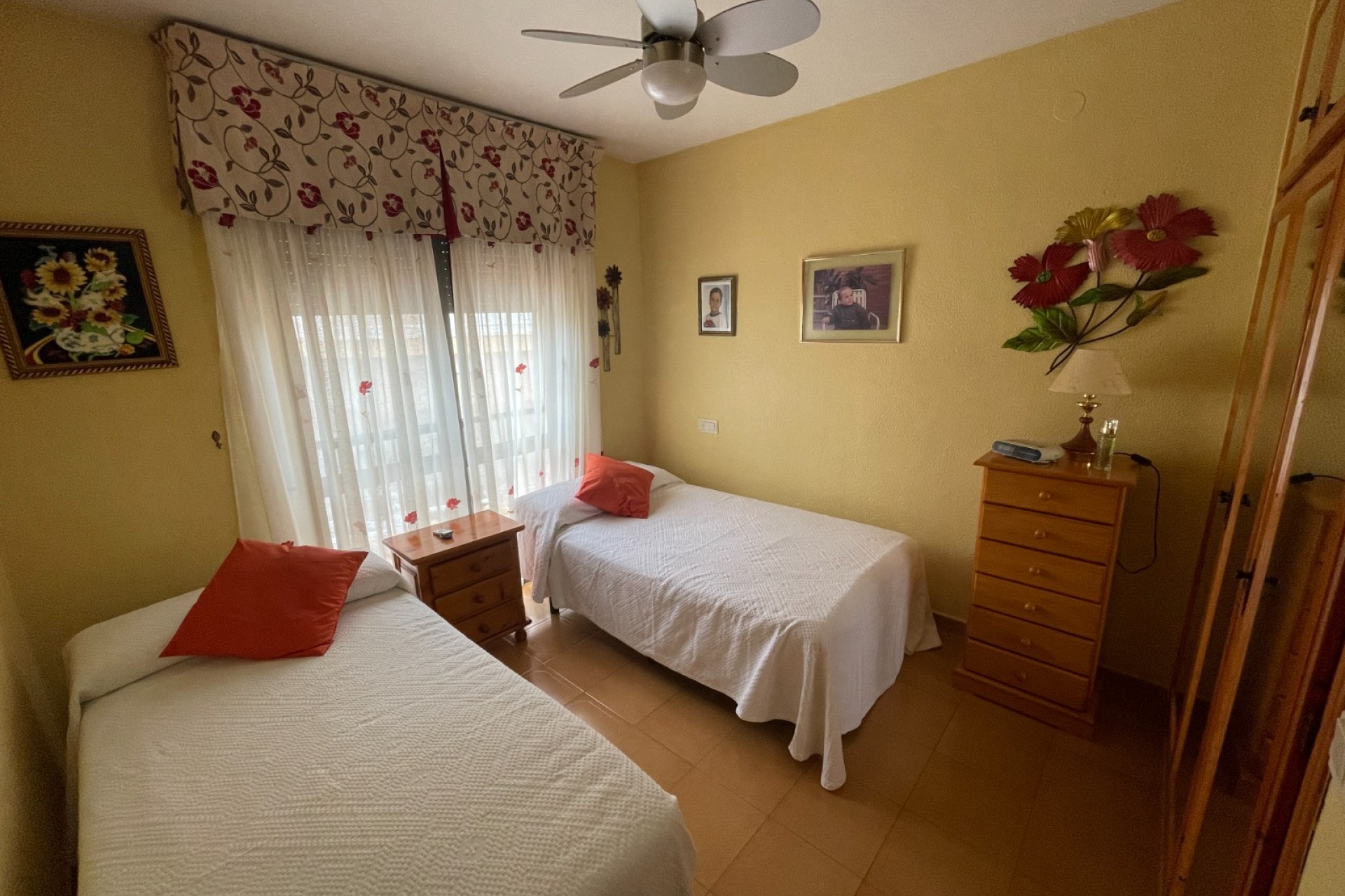 Resale - House - Guardamar del Segura