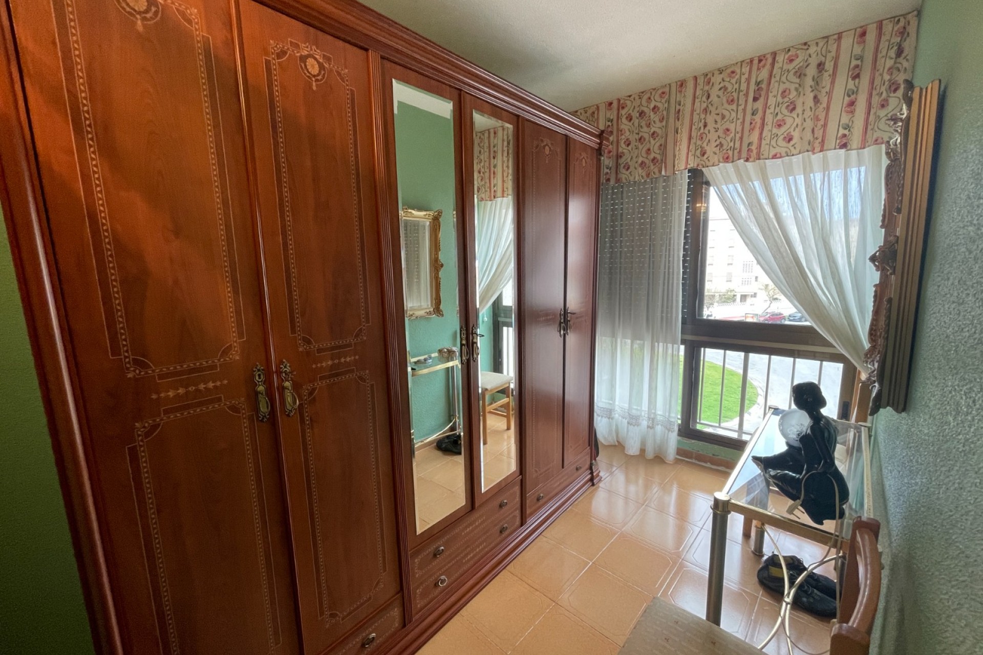 Resale - House - Guardamar del Segura