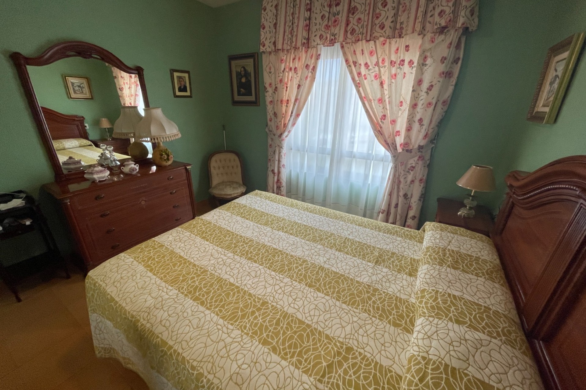 Resale - House - Guardamar del Segura