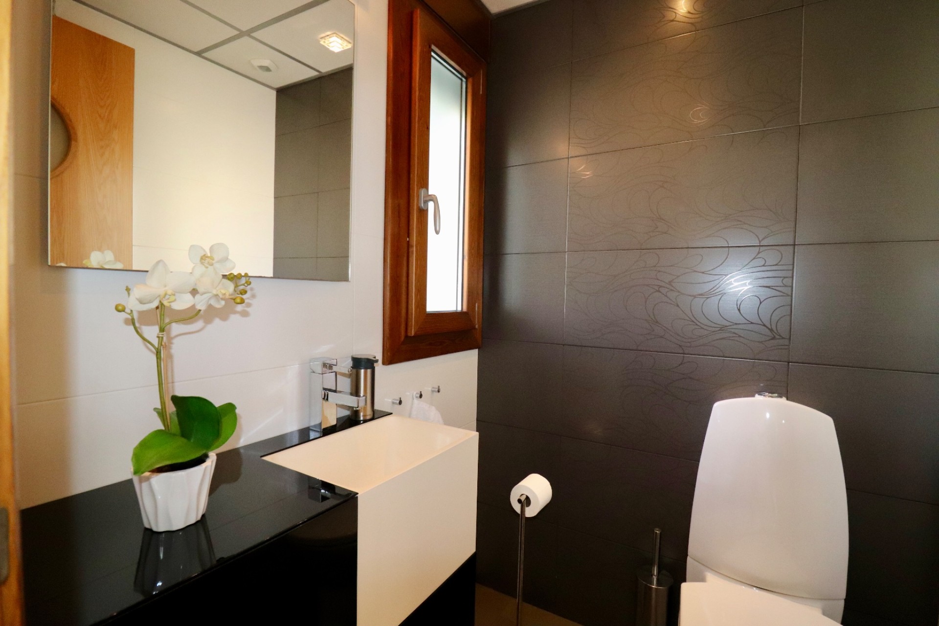 Resale - House - Guardamar del Segura