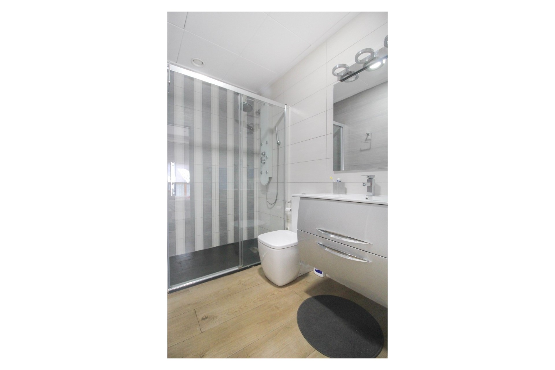 Resale - House - Los Alcazares