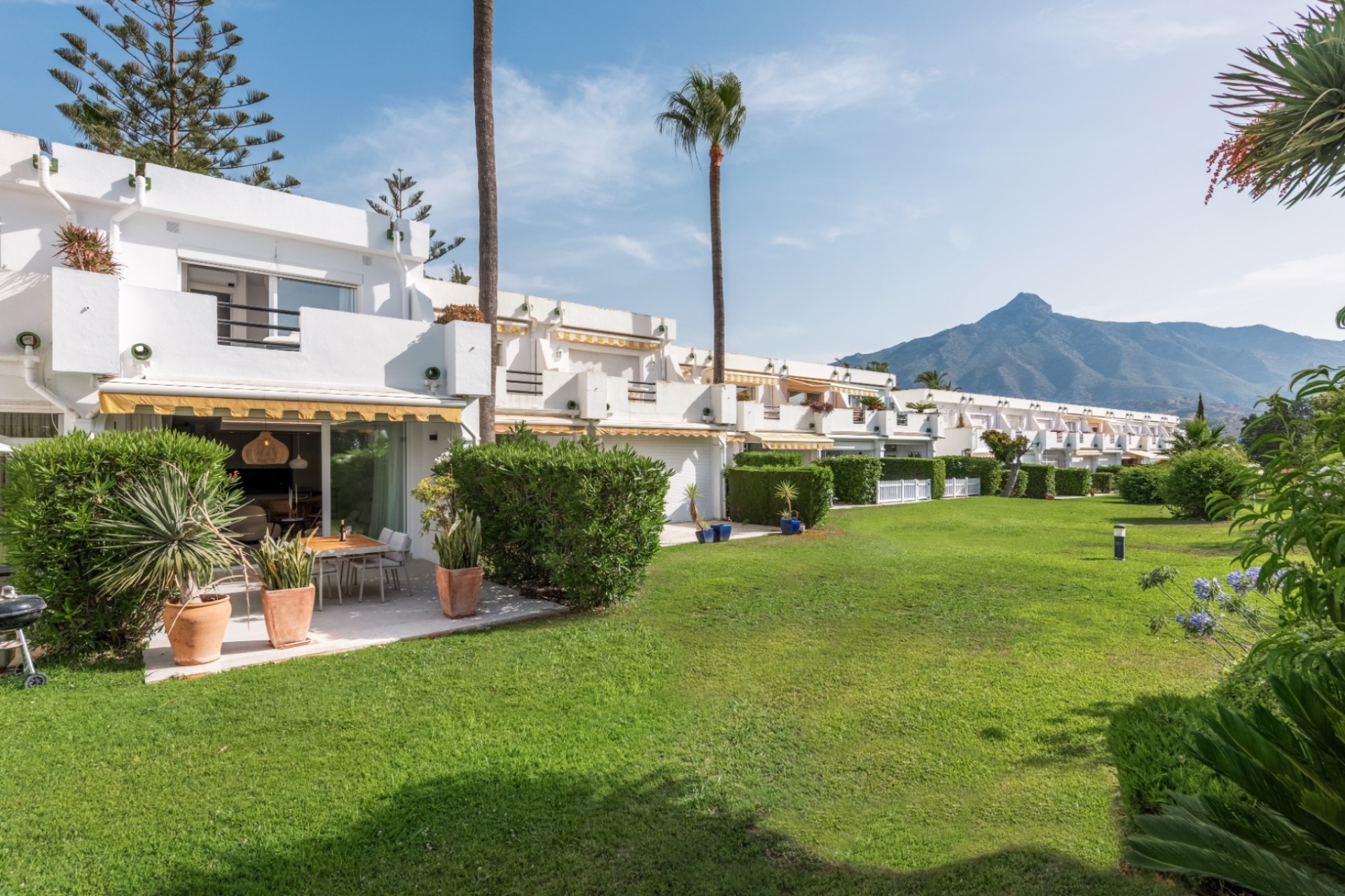 Resale - House - Marbella - Nueva Andalucía
