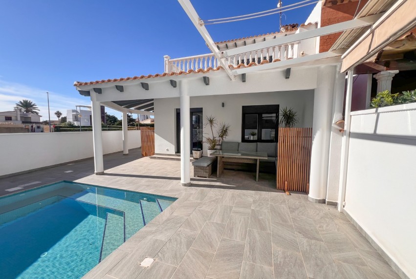 Resale - House - Orihuela Costa - Punta Prima