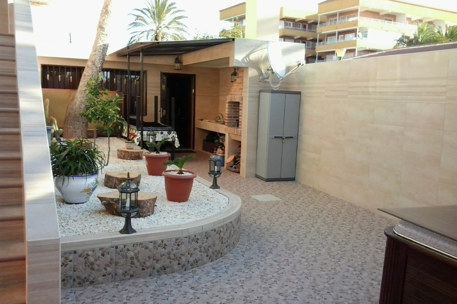 Resale - House - Punta Prima