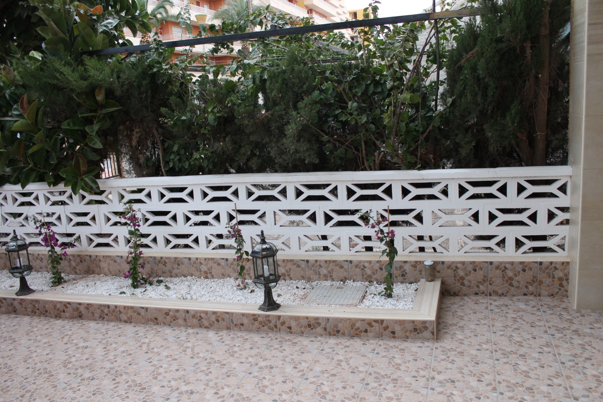 Resale - House - Punta Prima