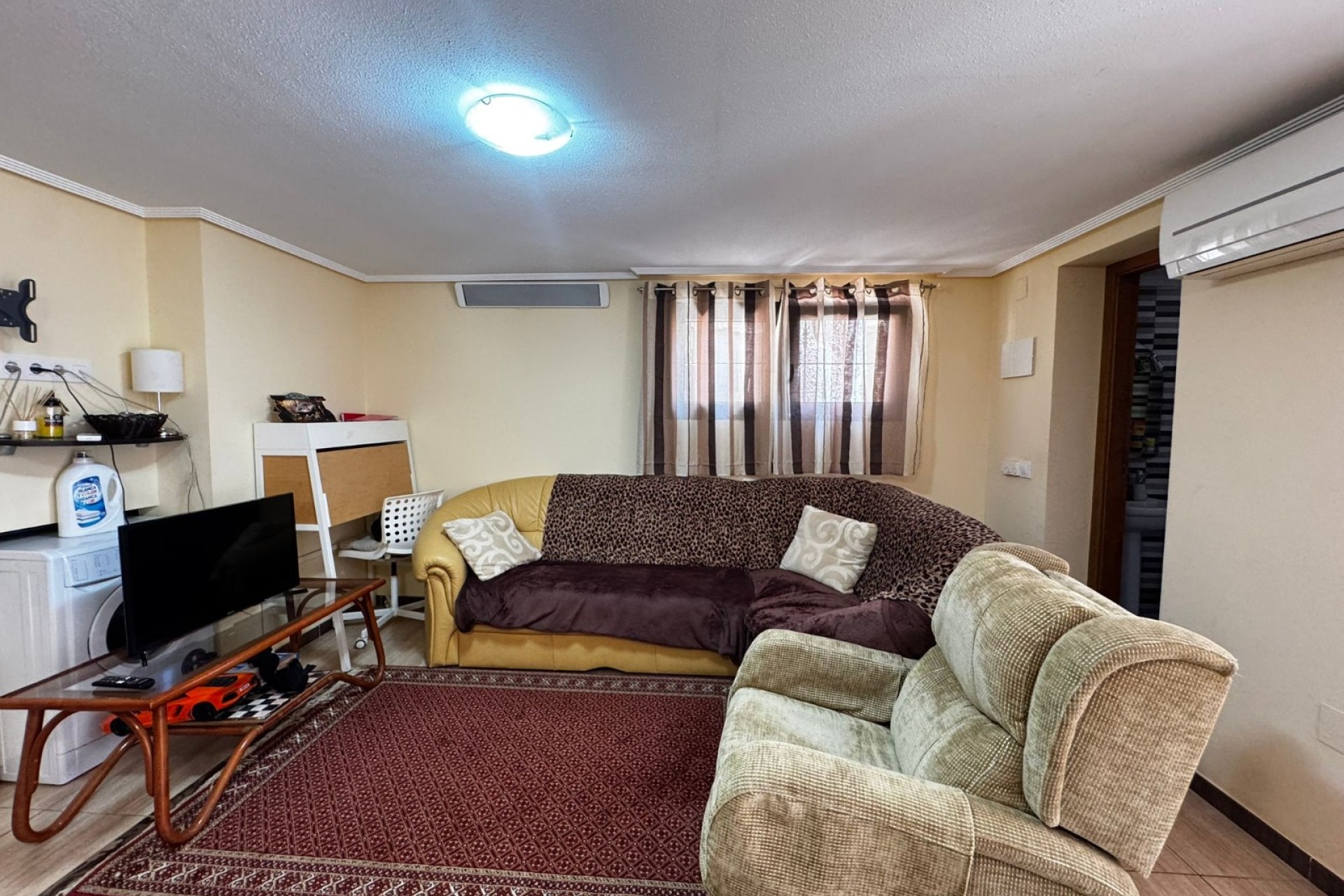 Resale - House - Punta Prima