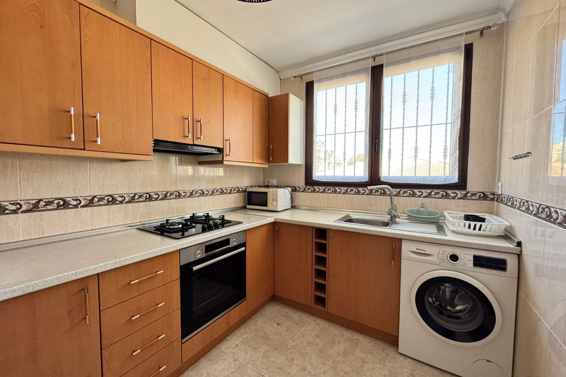 Resale - House - Punta Prima