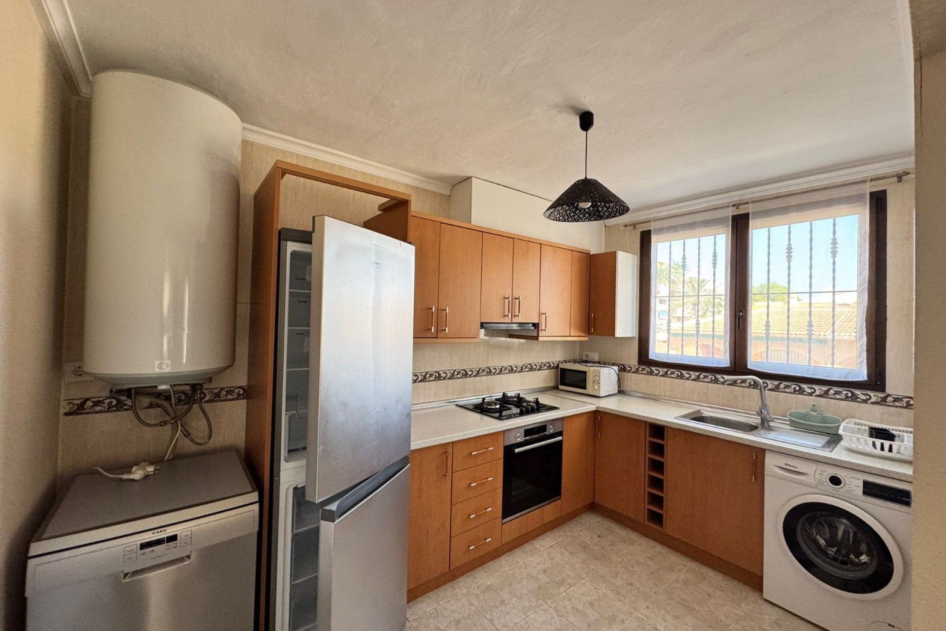 Resale - House - Punta Prima