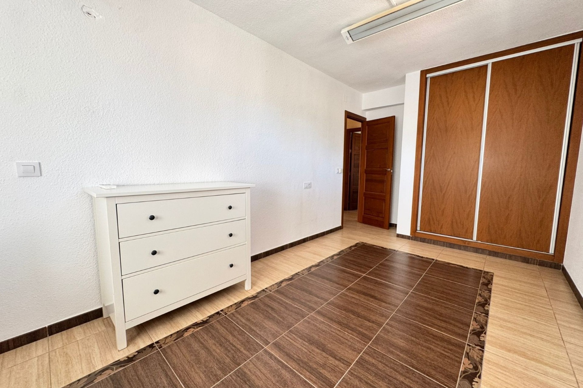 Resale - House - Punta Prima