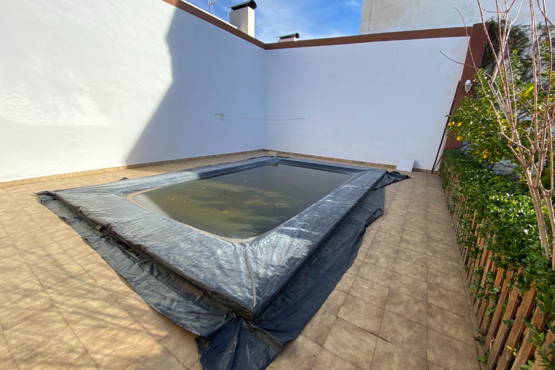 Resale - House - Sax