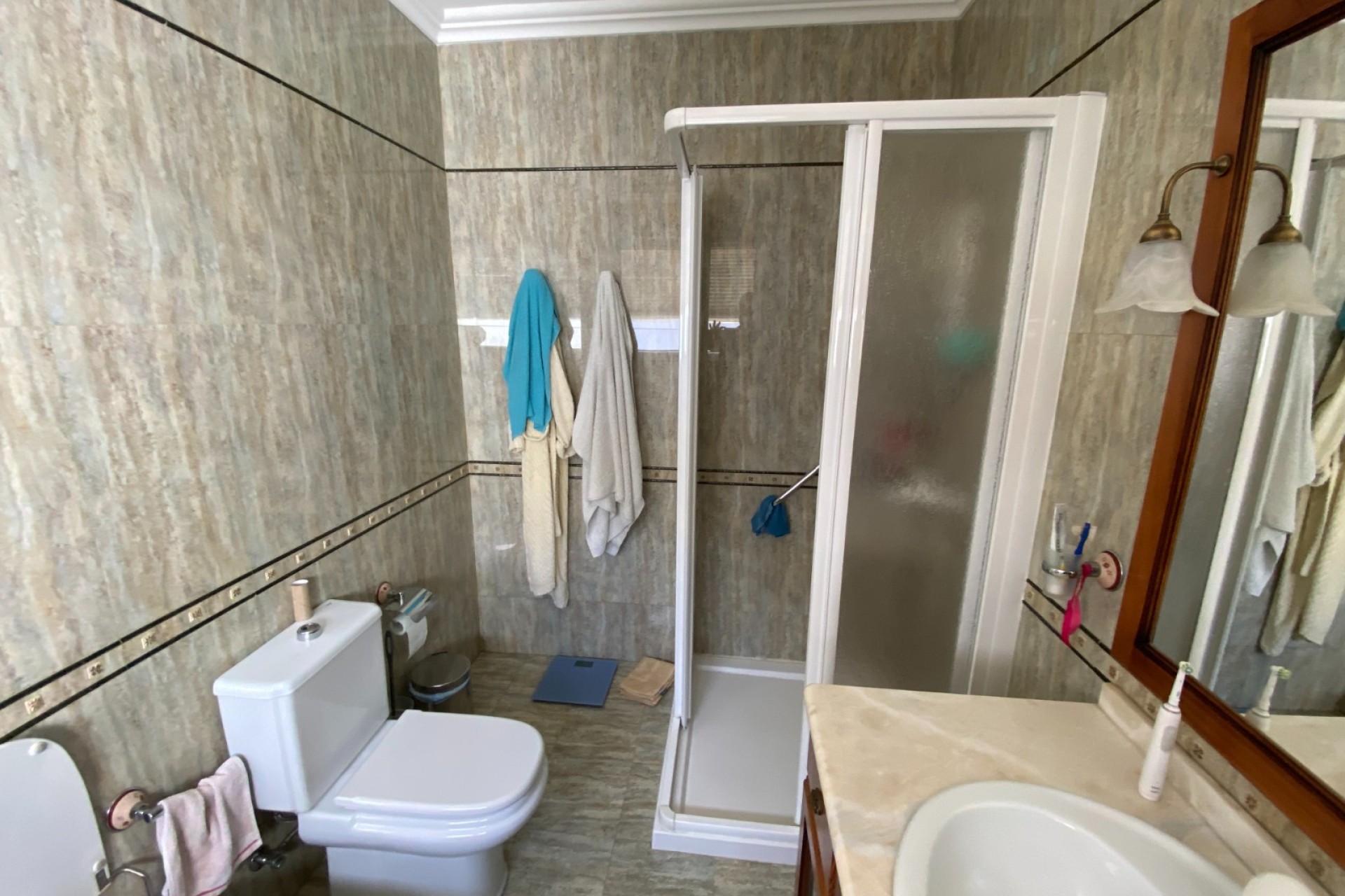 Resale - House - Sax