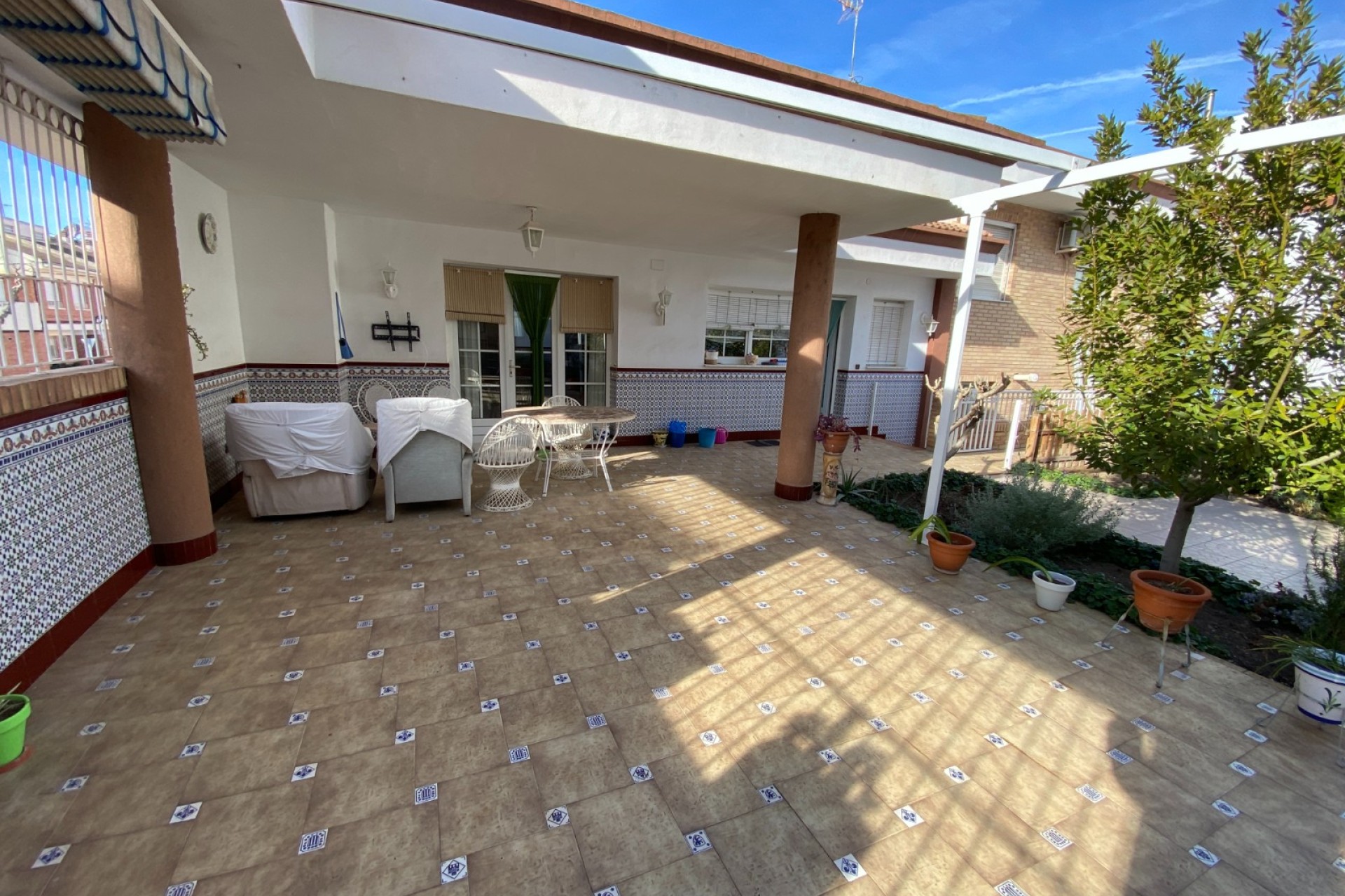 Resale - House - Sax