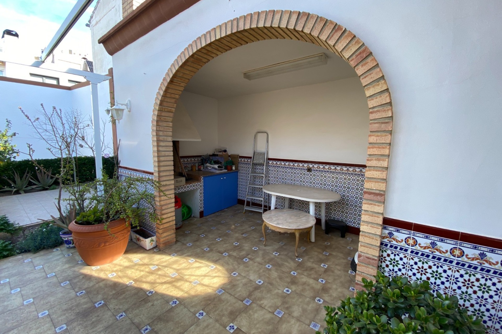 Resale - House - Sax